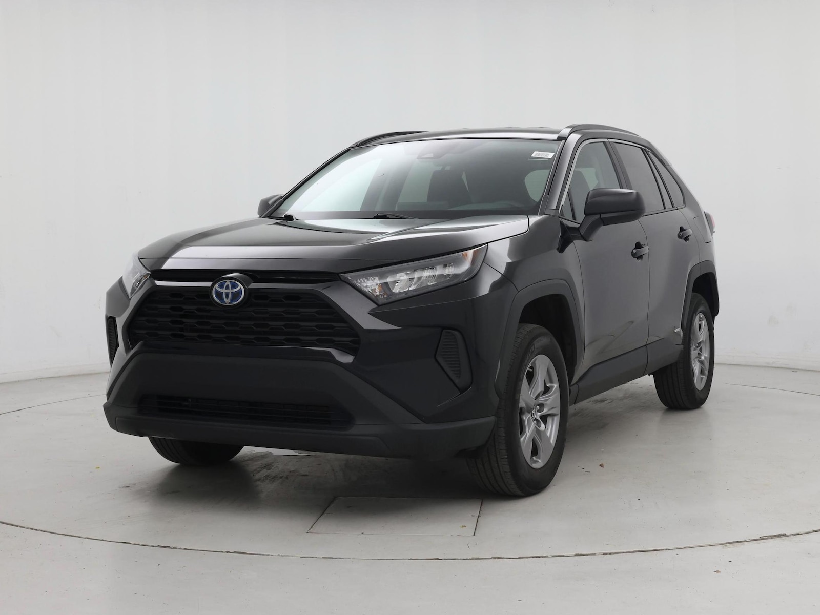 2022 Toyota RAV4 LE - Photo 5