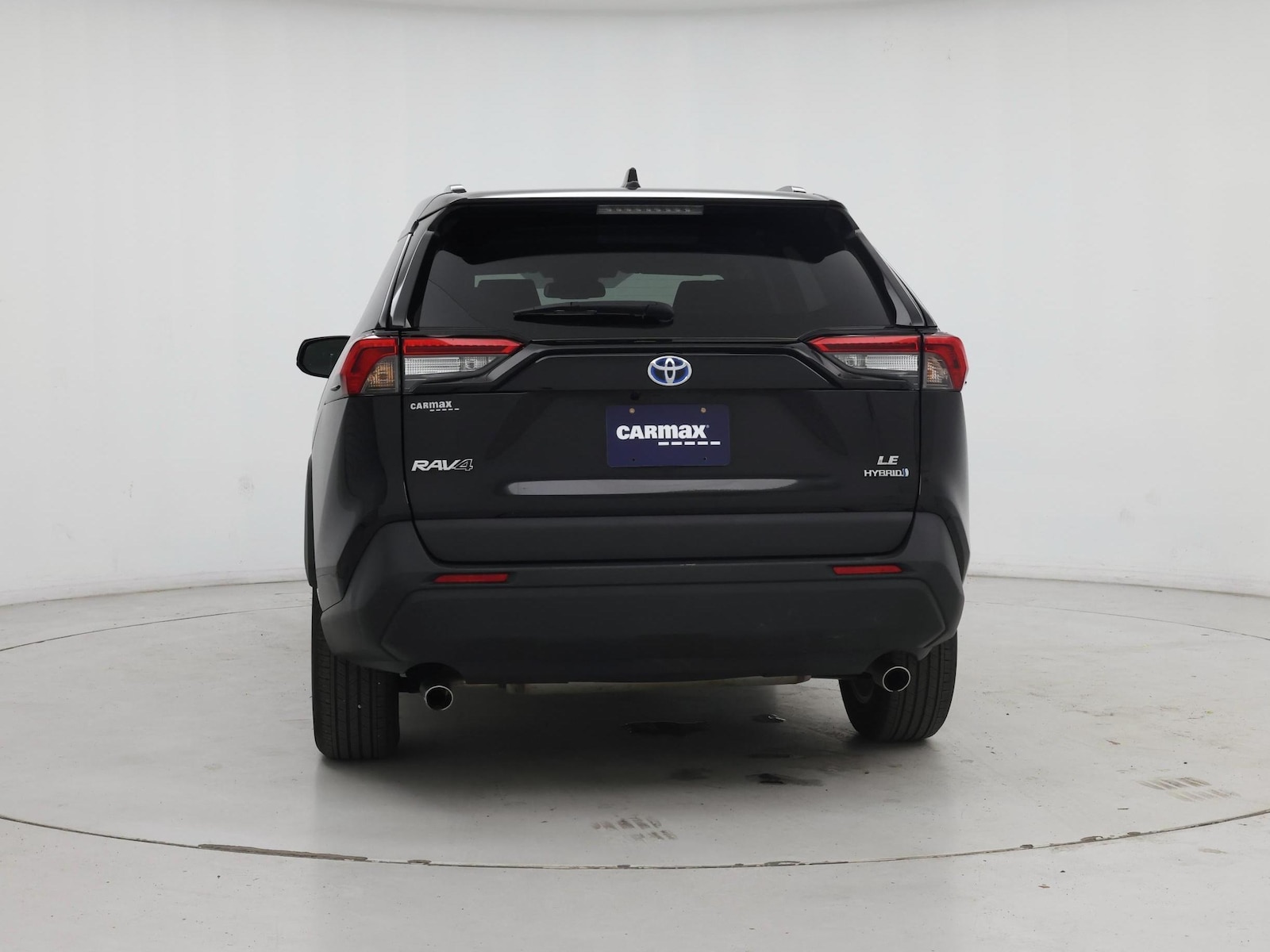 2022 Toyota RAV4 LE - Photo 7