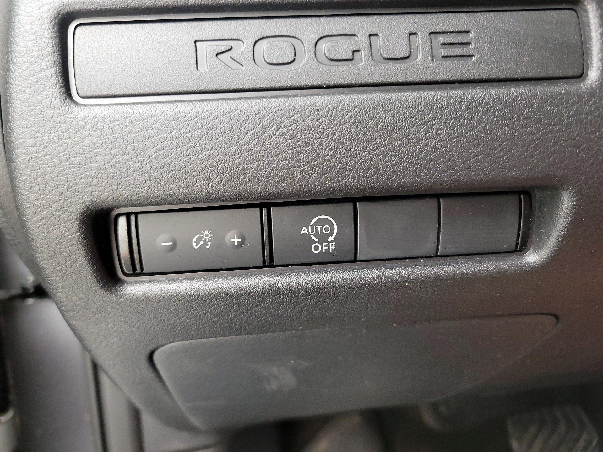 Thumbnail: 2023 Nissan Rogue - 13