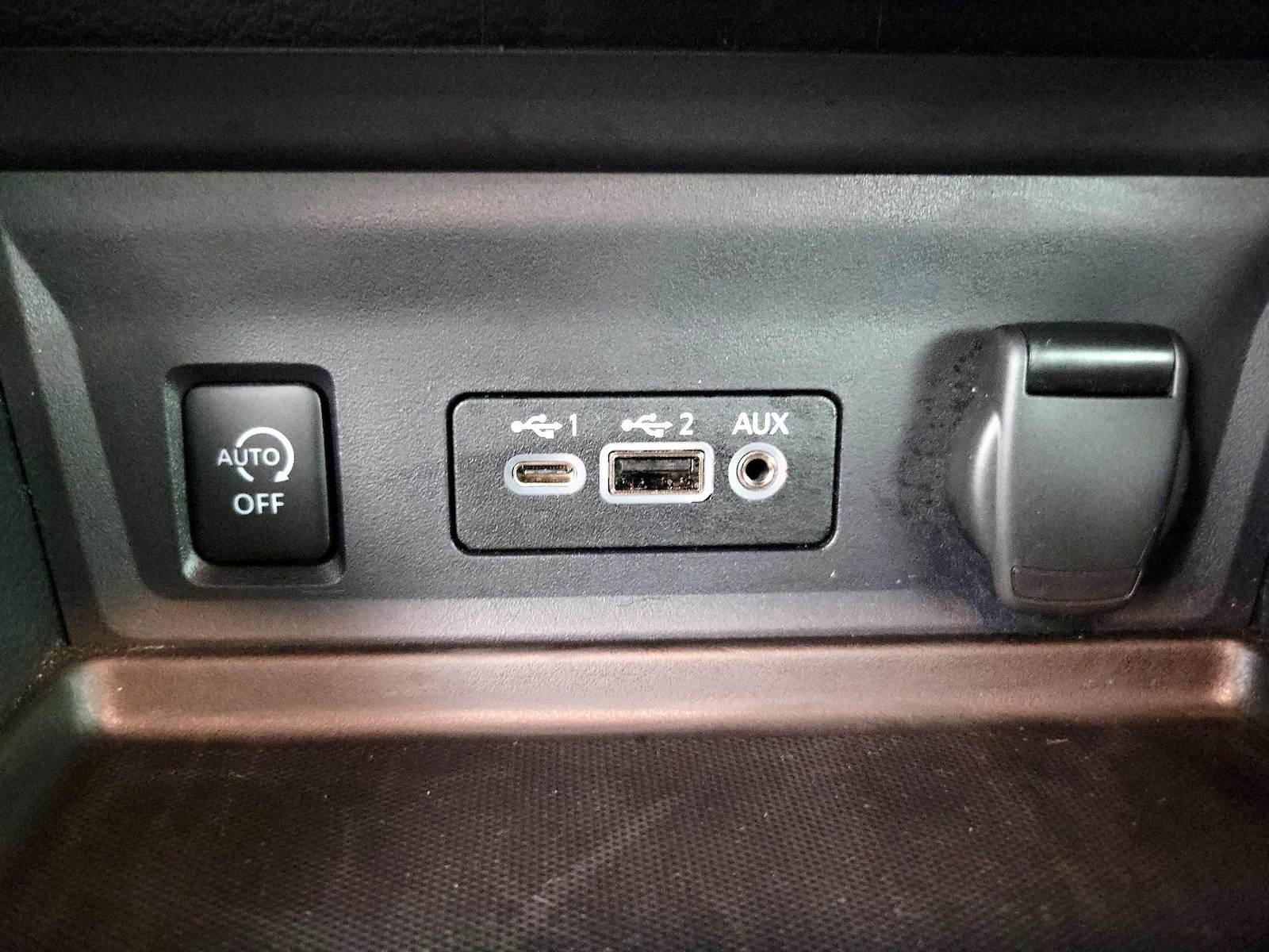 2024 Nissan Sentra SR - Photo 17