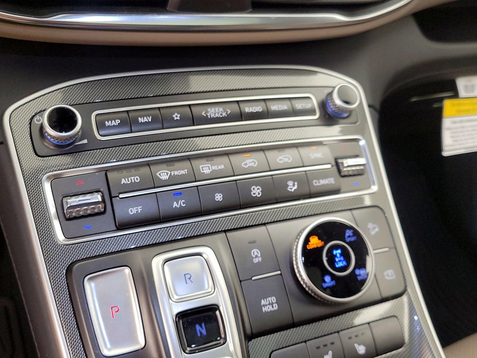 2023 Hyundai Santa Fe SEL - Photo 18
