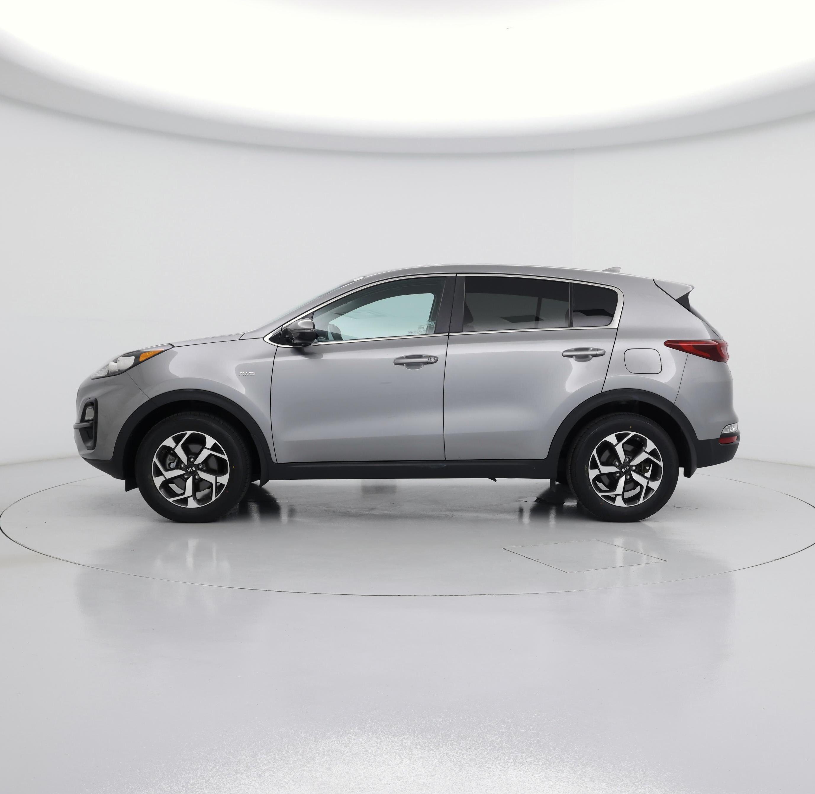 Thumbnail: 2020 Kia Sportage - 3