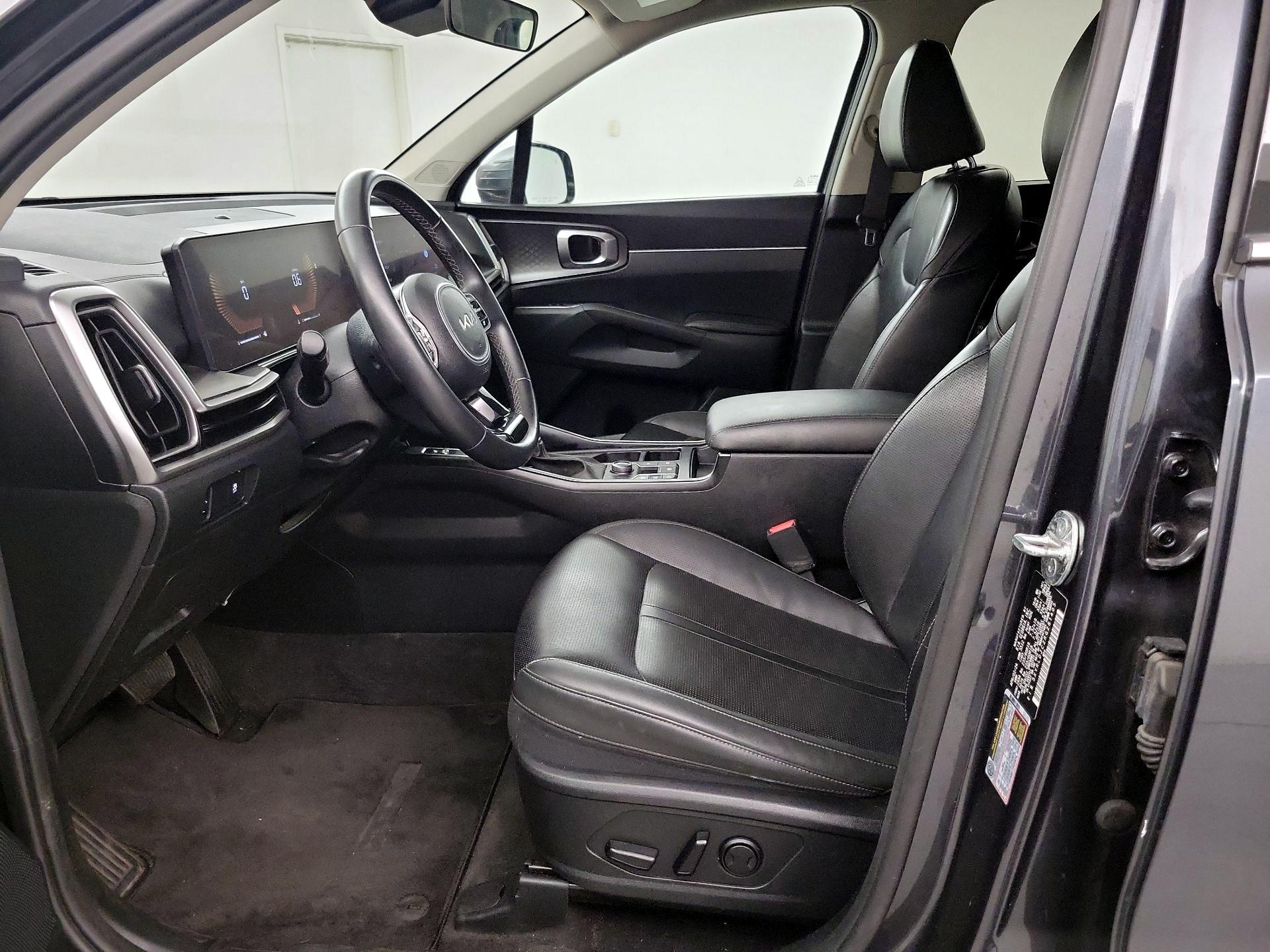 Thumbnail: 2024 Kia Sorento - 9