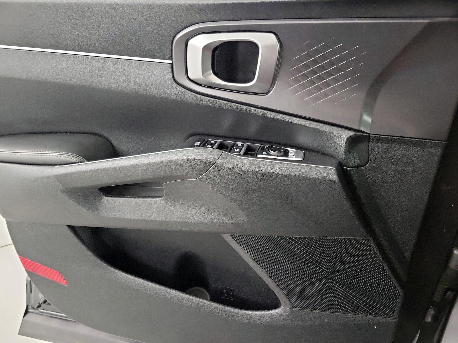 2024 Kia Sorento S - Photo 11