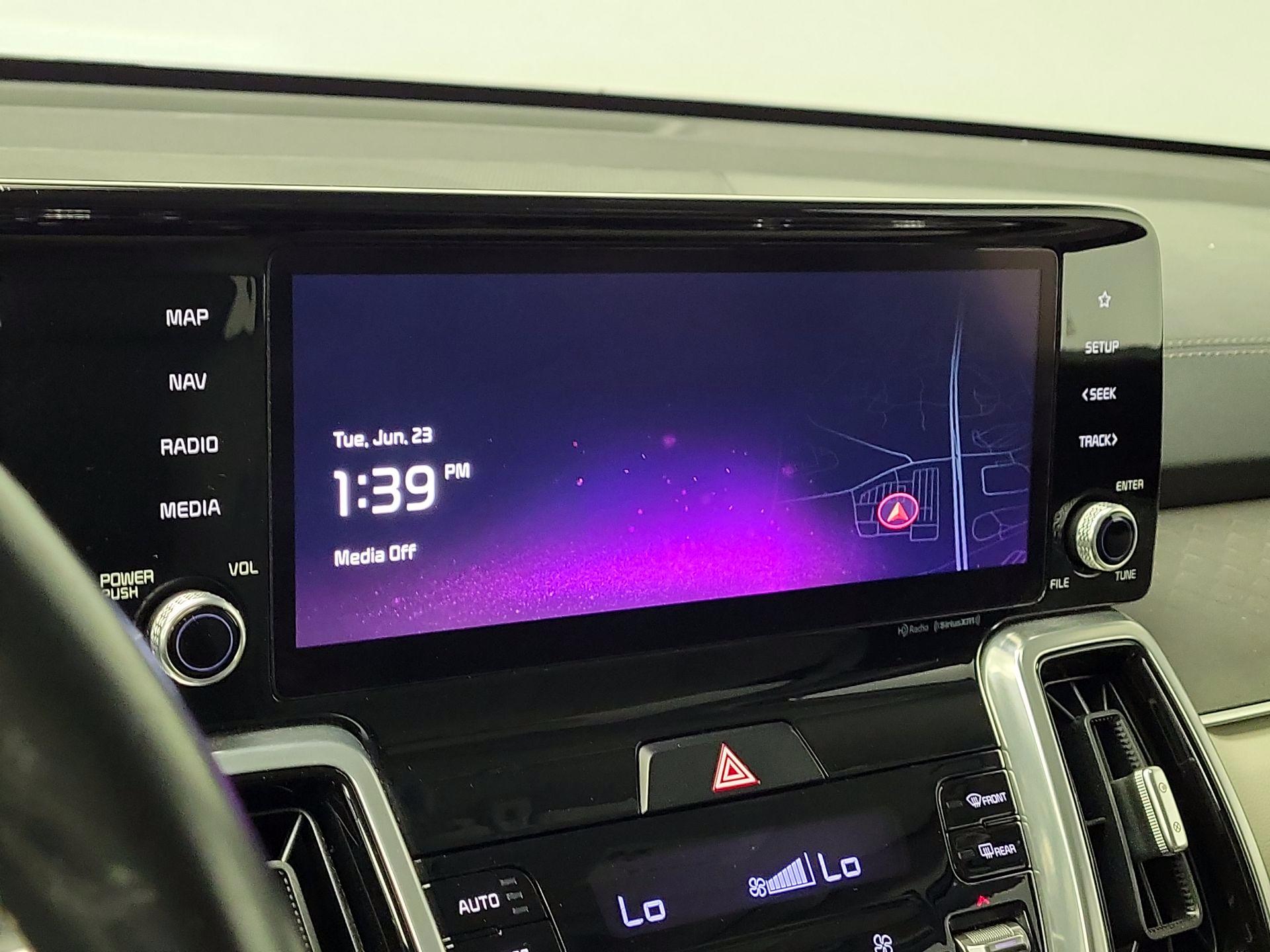Thumbnail: 2023 Kia Sorento - 15