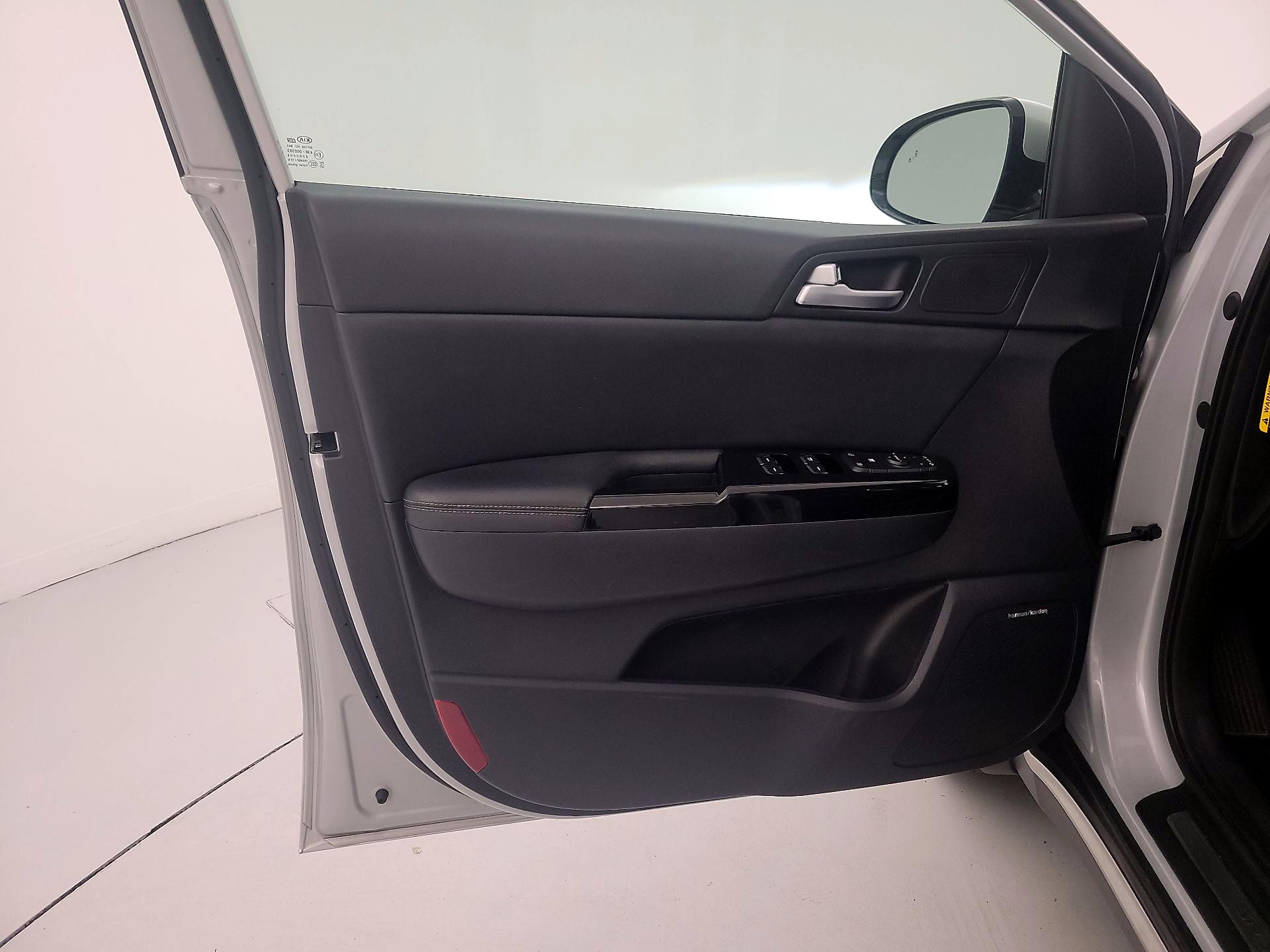 Thumbnail: 2018 Kia Sportage - 12