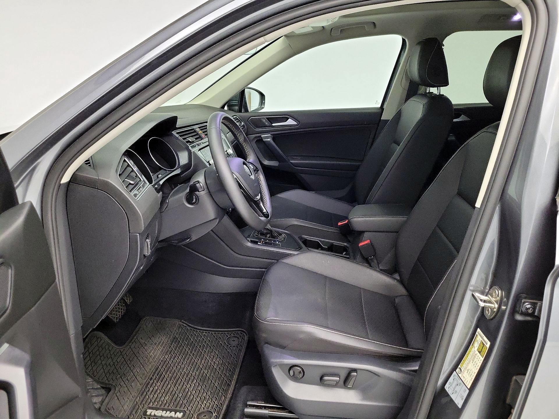 Thumbnail: 2021 Volkswagen Tiguan - 11