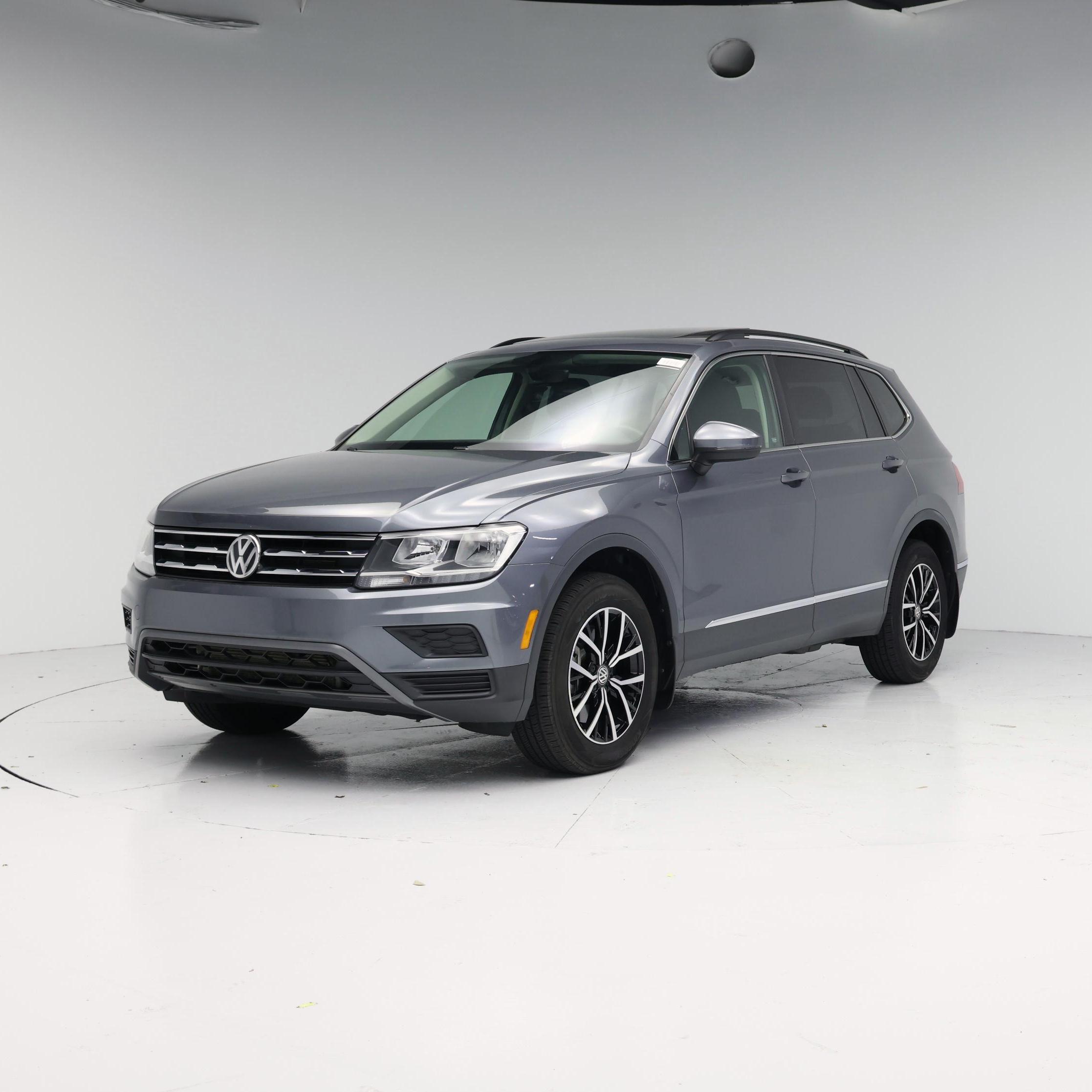 Thumbnail: 2021 Volkswagen Tiguan - 4
