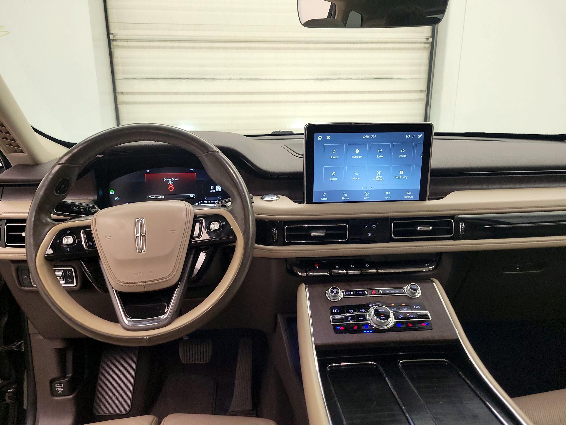 Thumbnail: 2020 Lincoln Aviator - 9