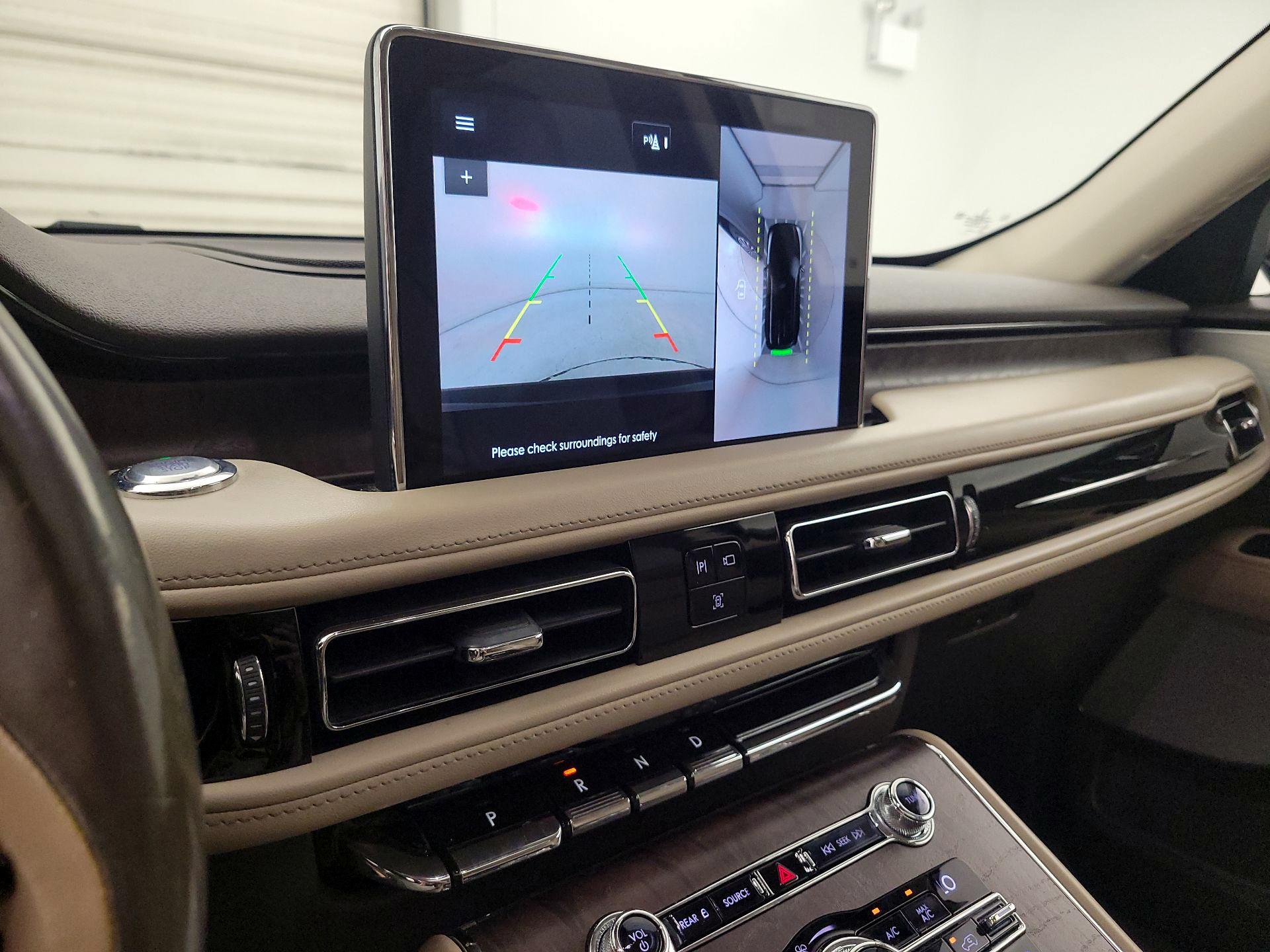 Thumbnail: 2020 Lincoln Aviator - 14