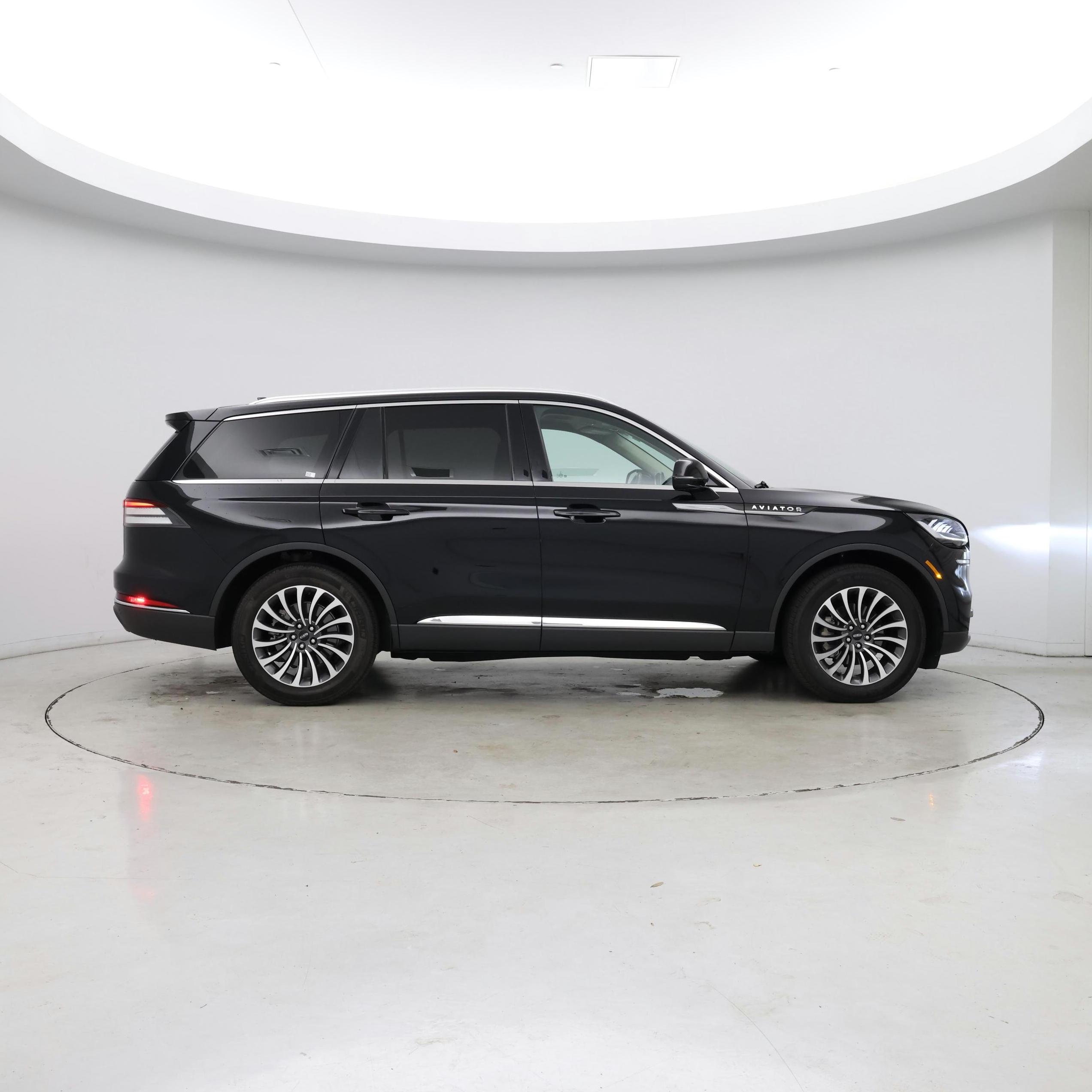 Thumbnail: 2020 Lincoln Aviator - 7