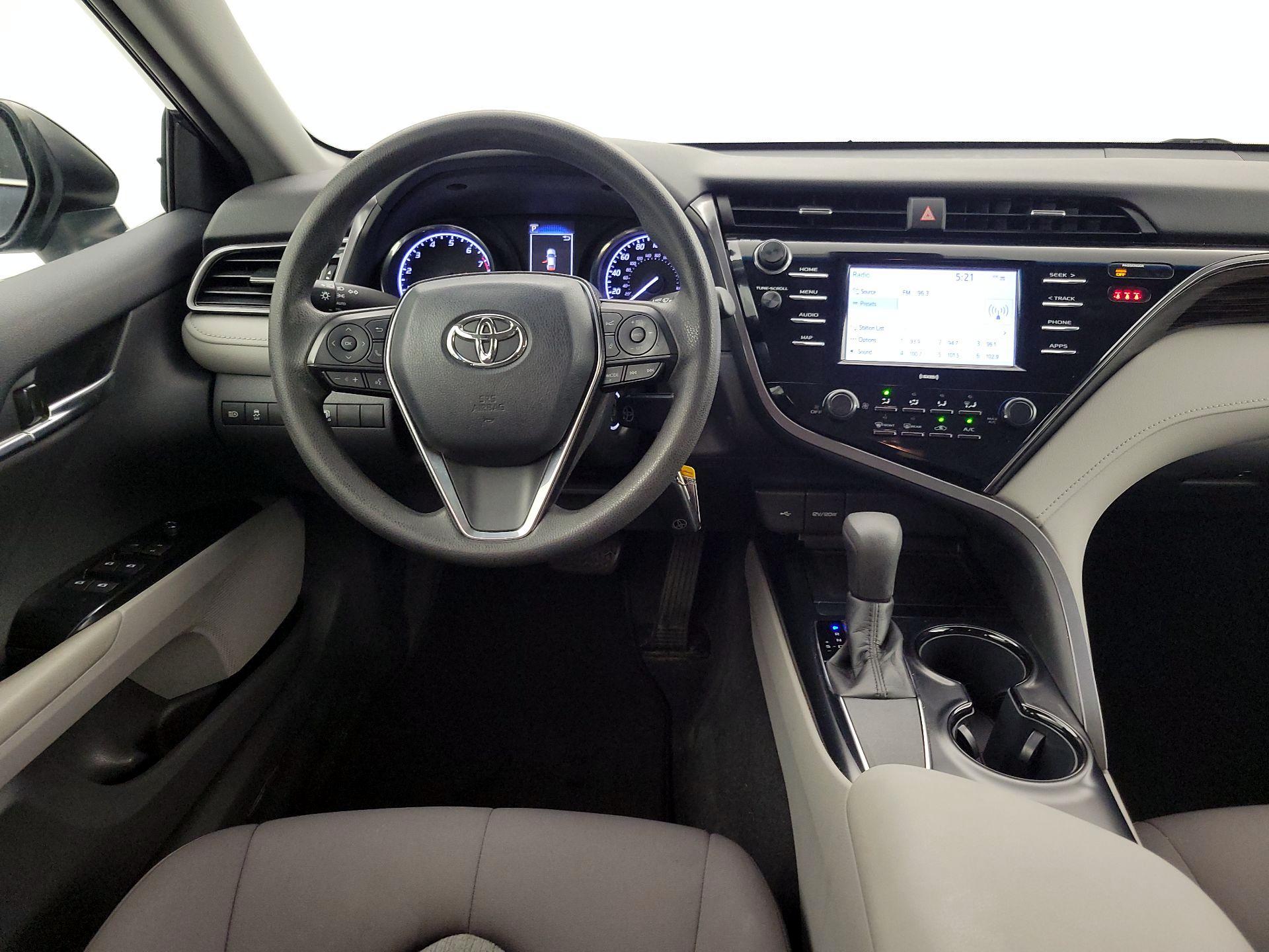 Thumbnail: 2020 Toyota Camry - 10