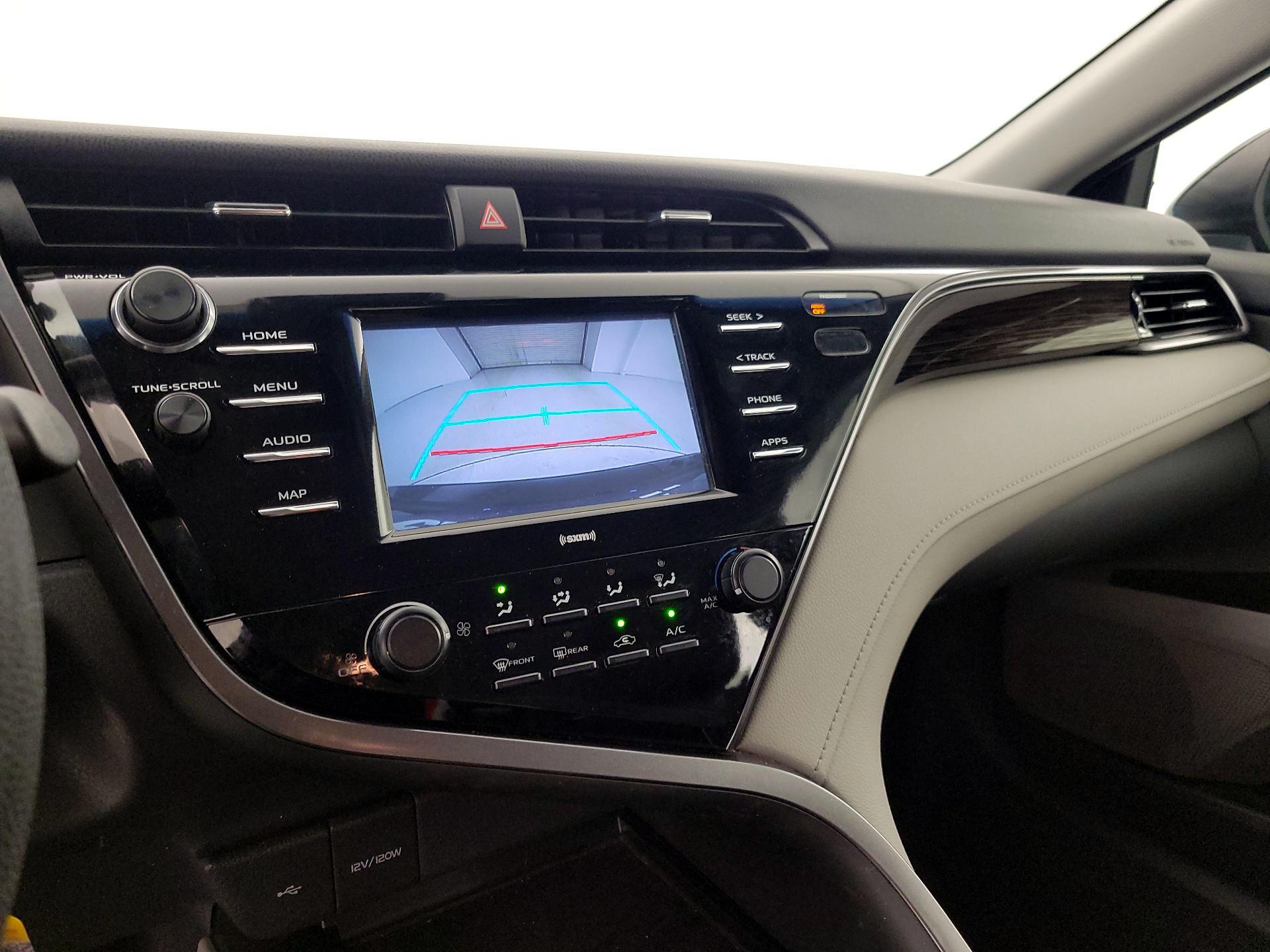 Thumbnail: 2020 Toyota Camry - 14