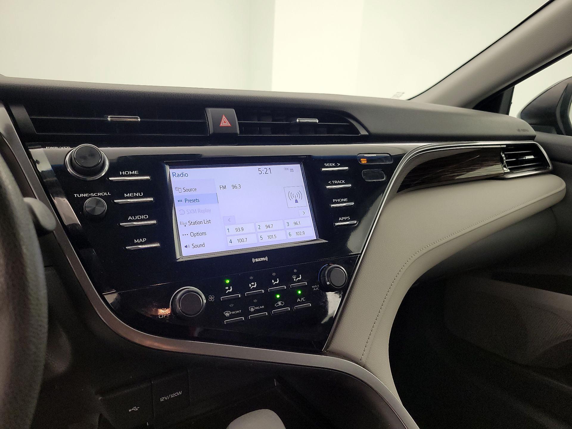 Thumbnail: 2020 Toyota Camry - 15
