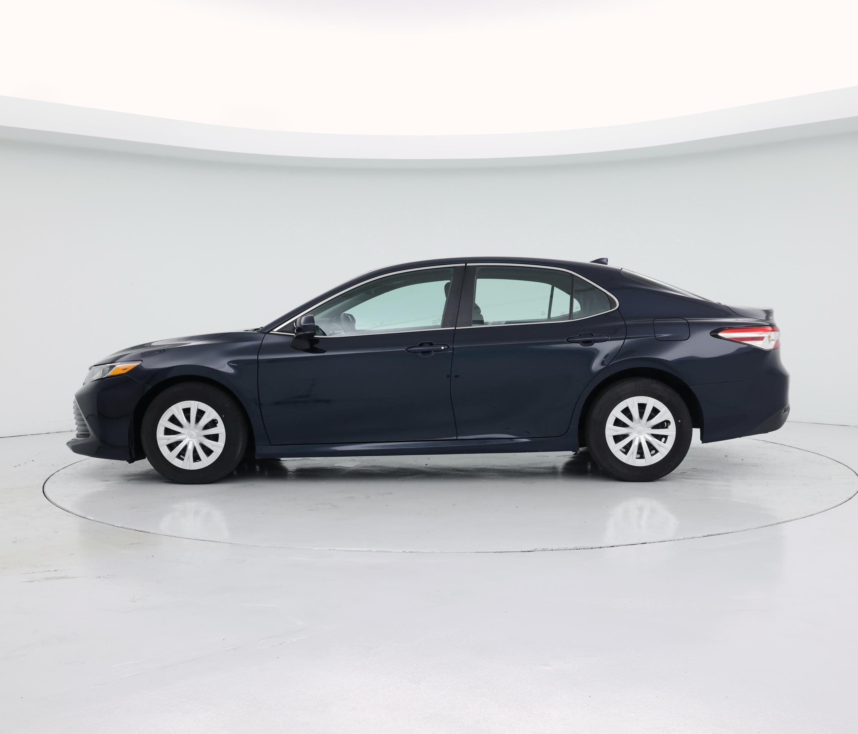 Thumbnail: 2020 Toyota Camry - 3
