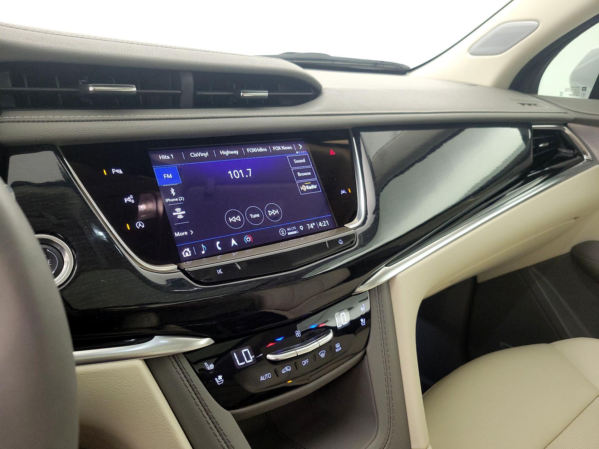 Thumbnail: 2025 Cadillac XT6 - 16