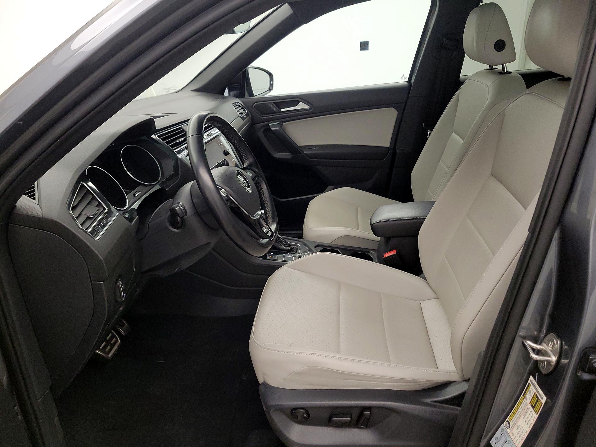 Thumbnail: 2021 Volkswagen Tiguan - 11