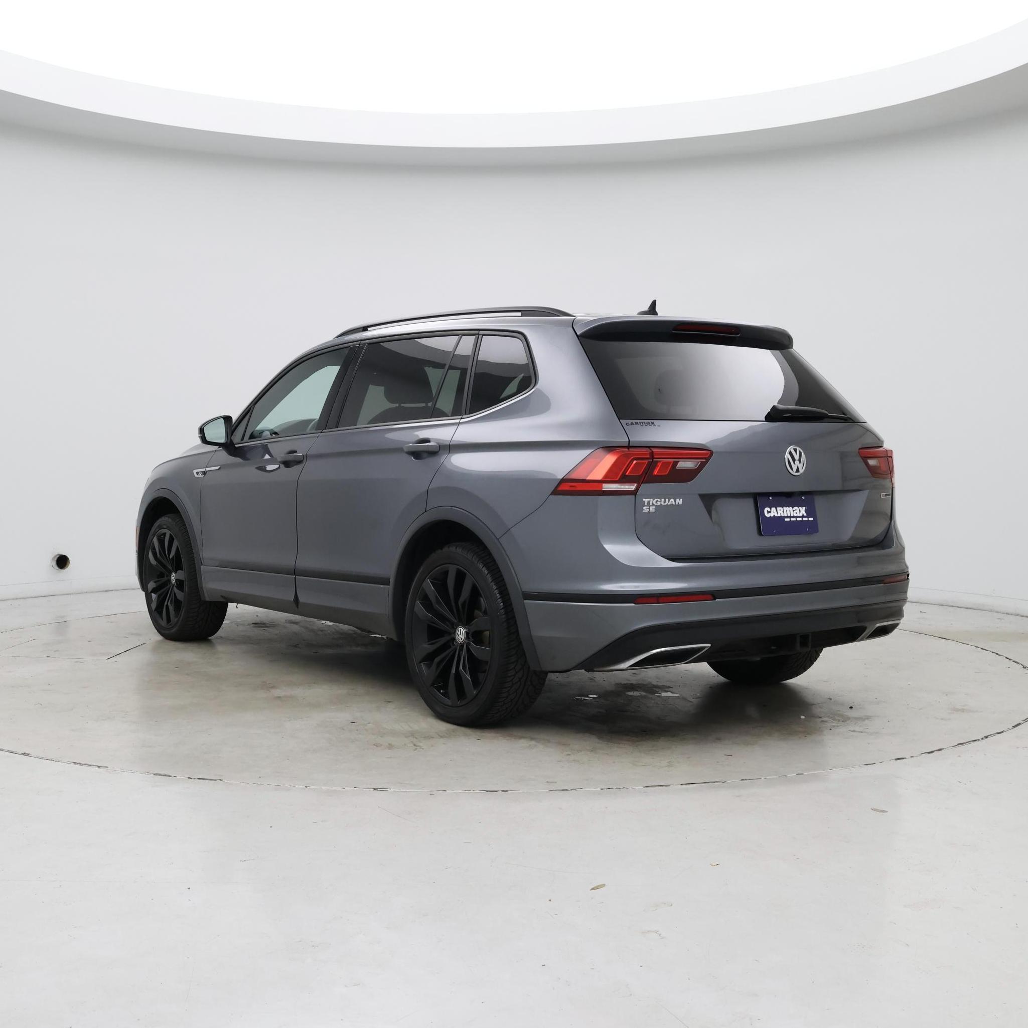 Thumbnail: 2021 Volkswagen Tiguan - 2