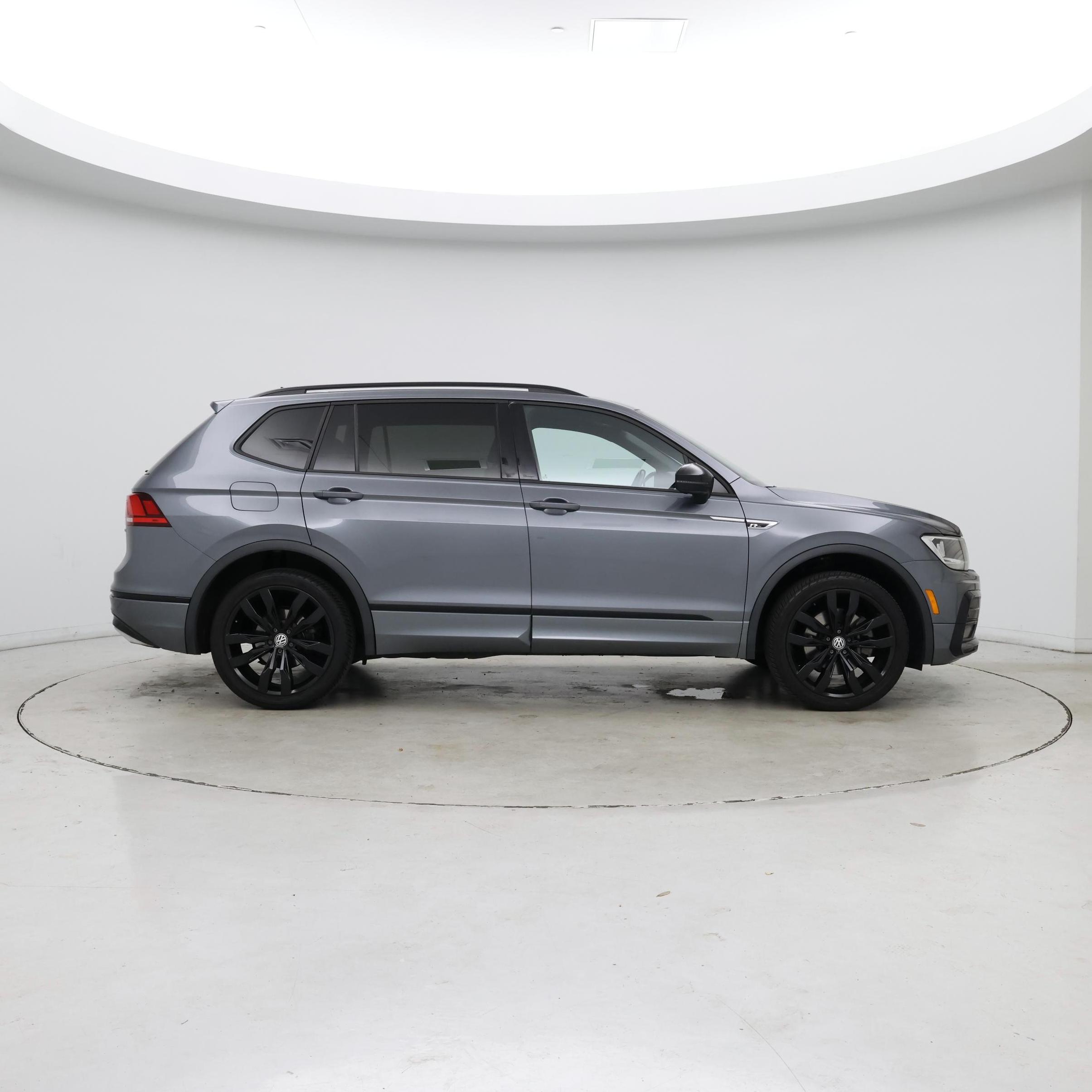 Thumbnail: 2021 Volkswagen Tiguan - 7