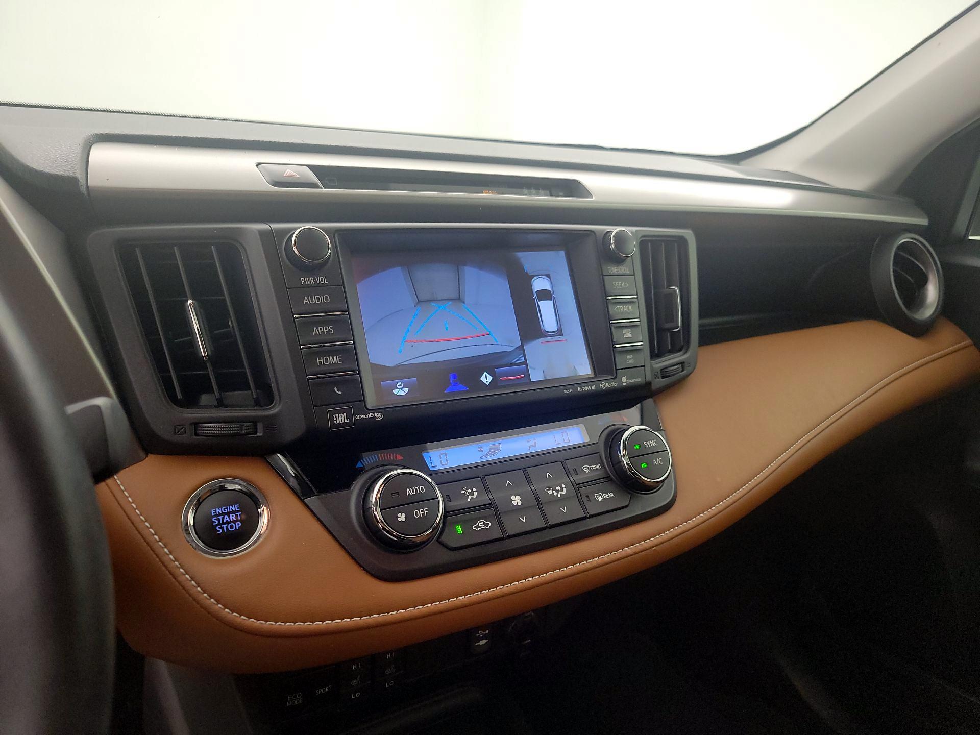 Thumbnail: 2017 Toyota RAV4 - 15