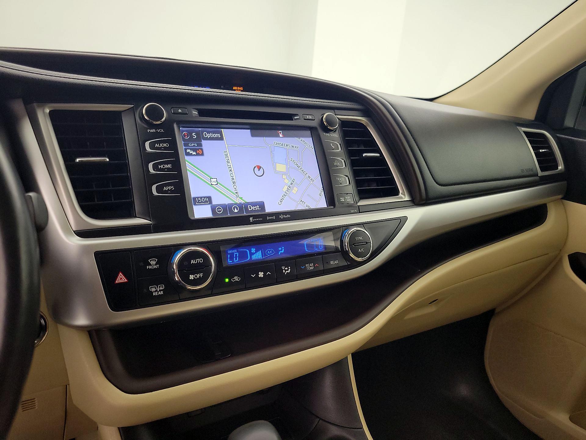 Thumbnail: 2017 Toyota Highlander - 14