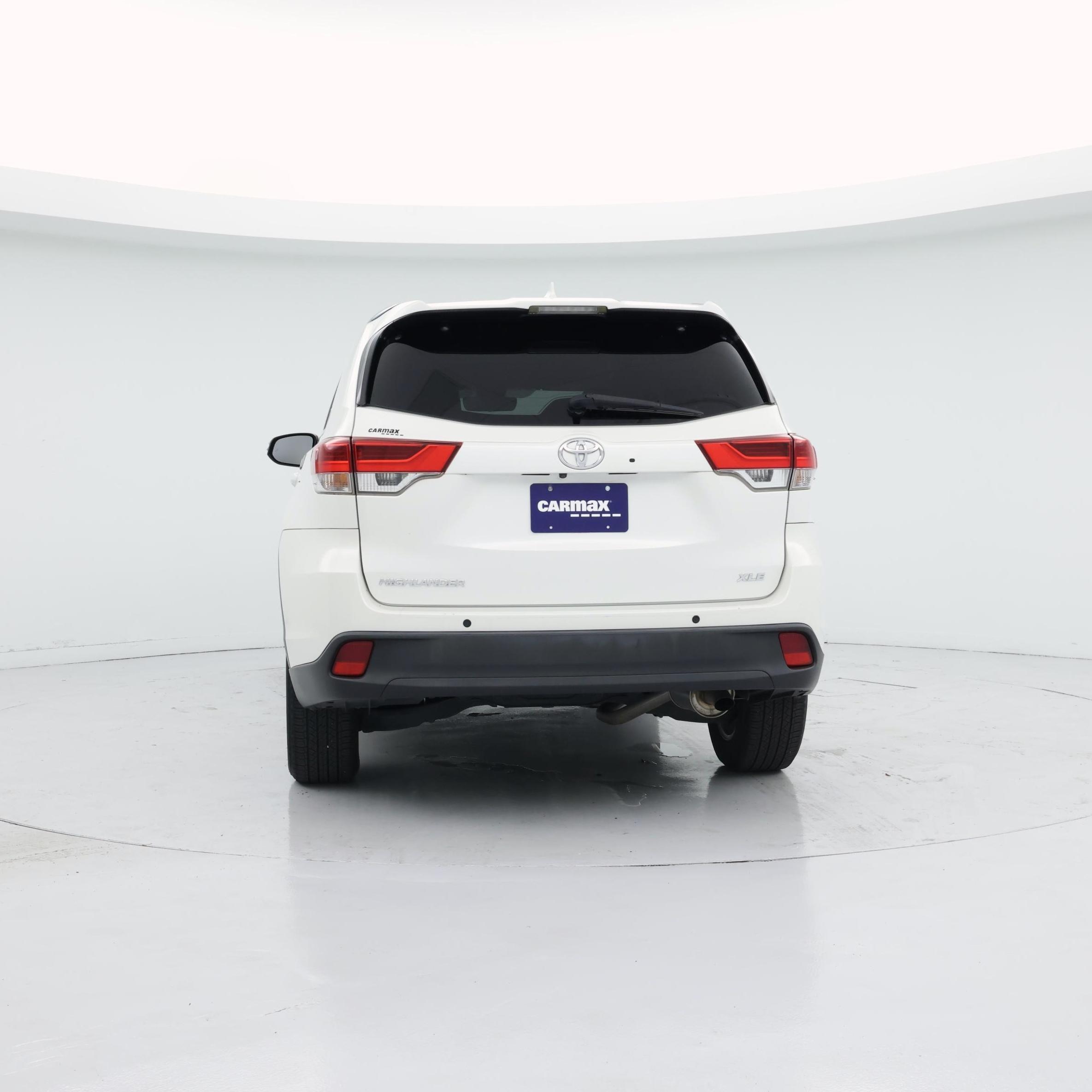 Thumbnail: 2017 Toyota Highlander - 6