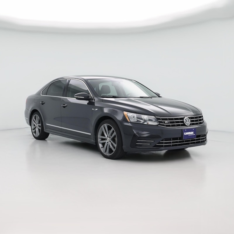 2017 Volkswagen Passat R-Line
