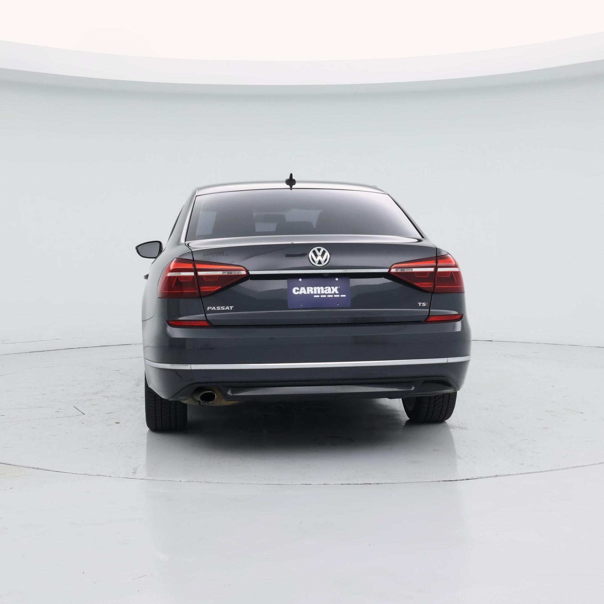 Thumbnail: 2017 Volkswagen Passat - 6