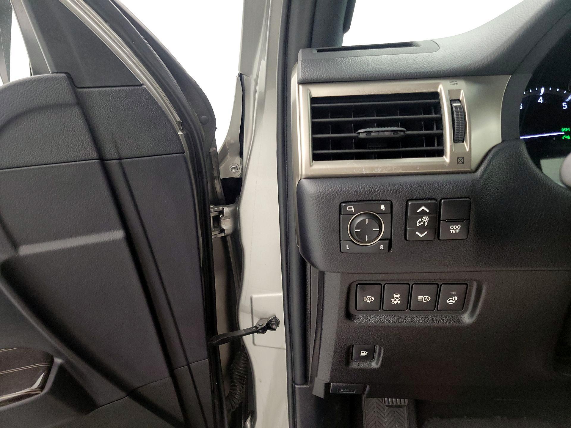Thumbnail: 2021 Lexus GX - 13