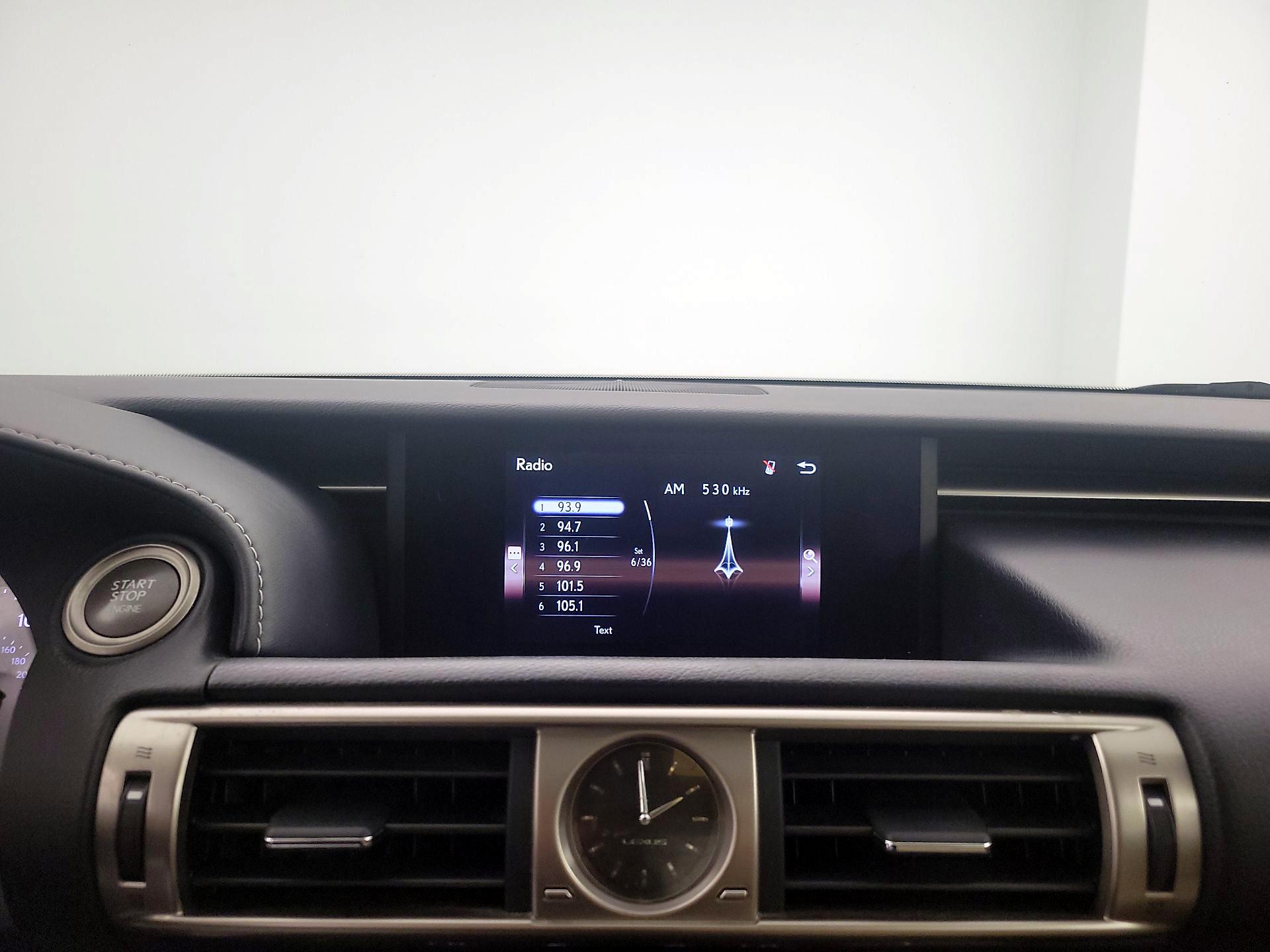Thumbnail: 2016 Lexus IS - 15