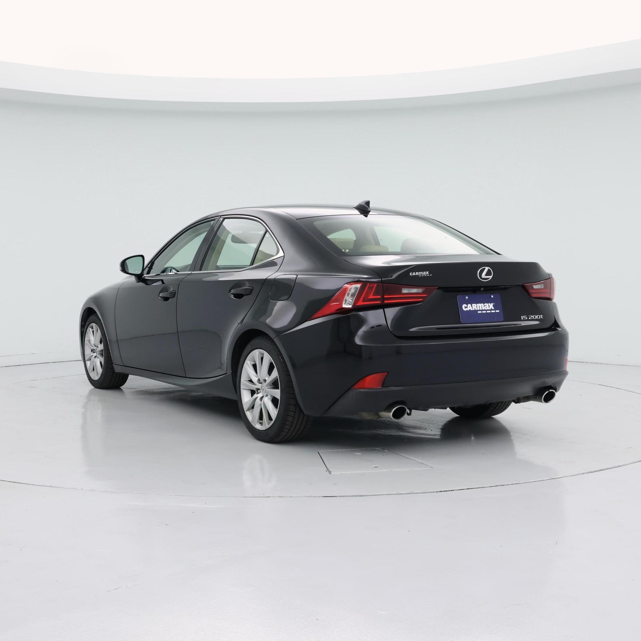 Thumbnail: 2016 Lexus IS - 2