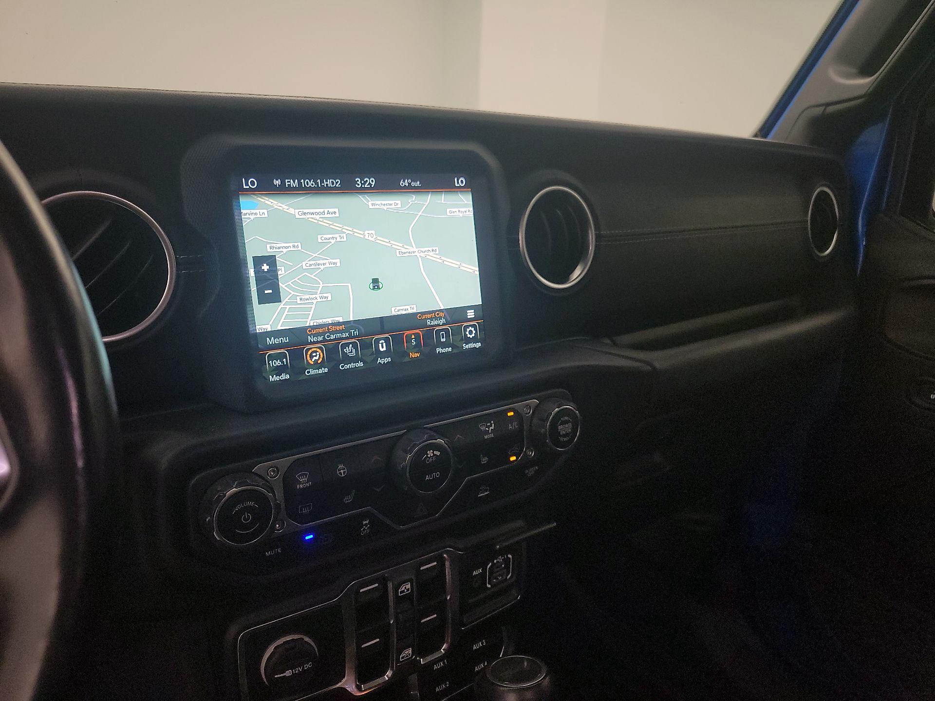 Thumbnail: 2022 Jeep Wrangler - 14