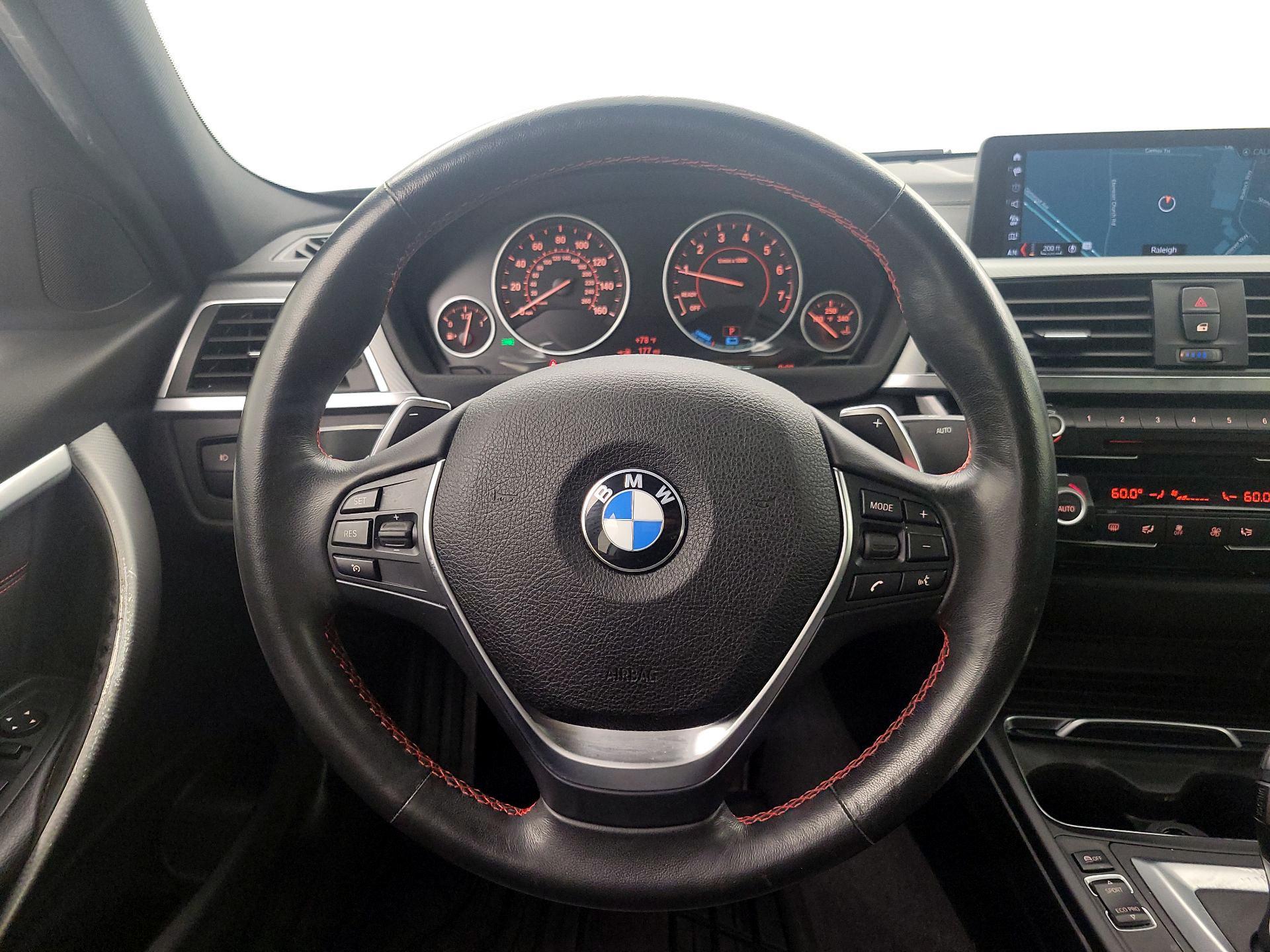 Thumbnail: 2018 BMW 3 Series - 10