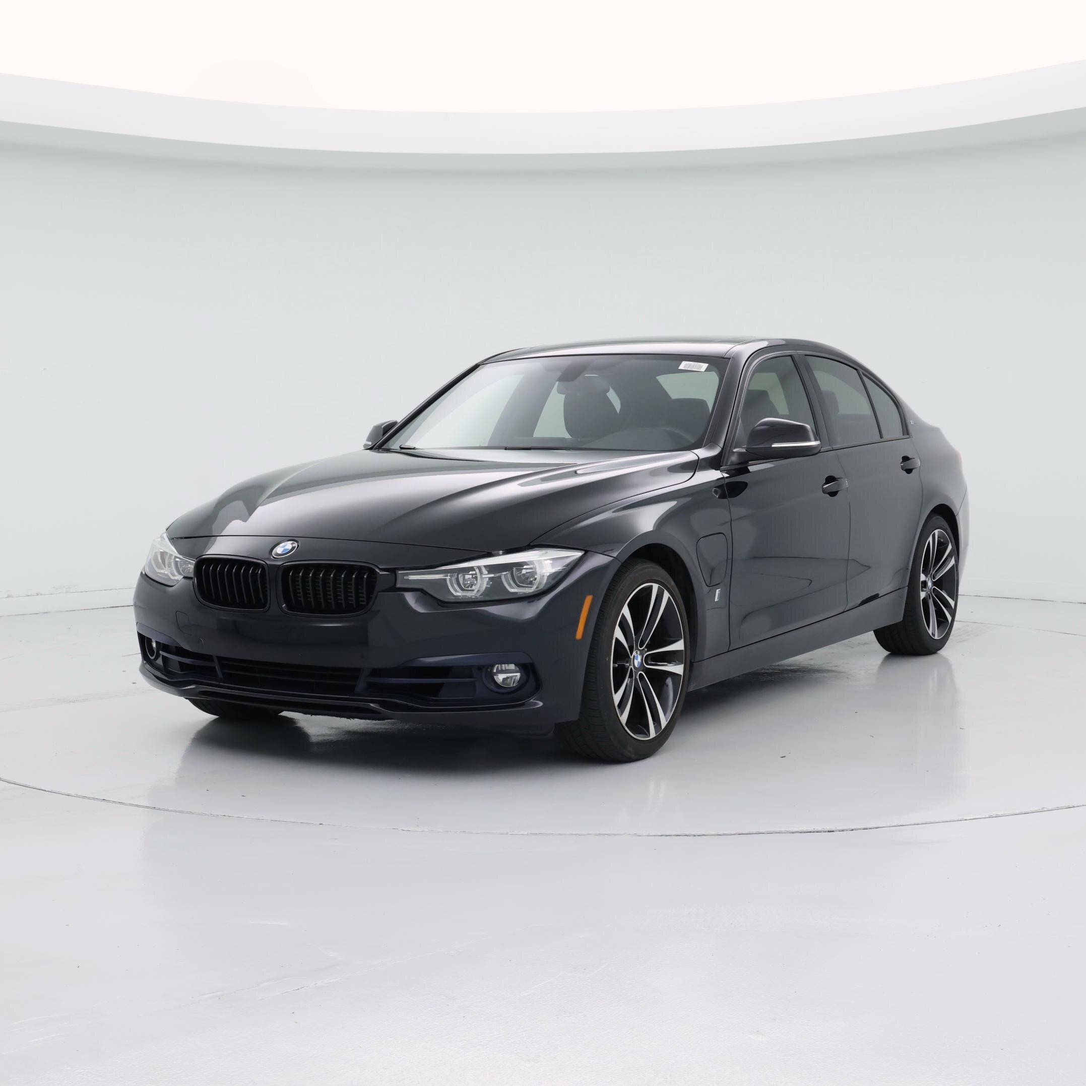 Thumbnail: 2018 BMW 3 Series - 4