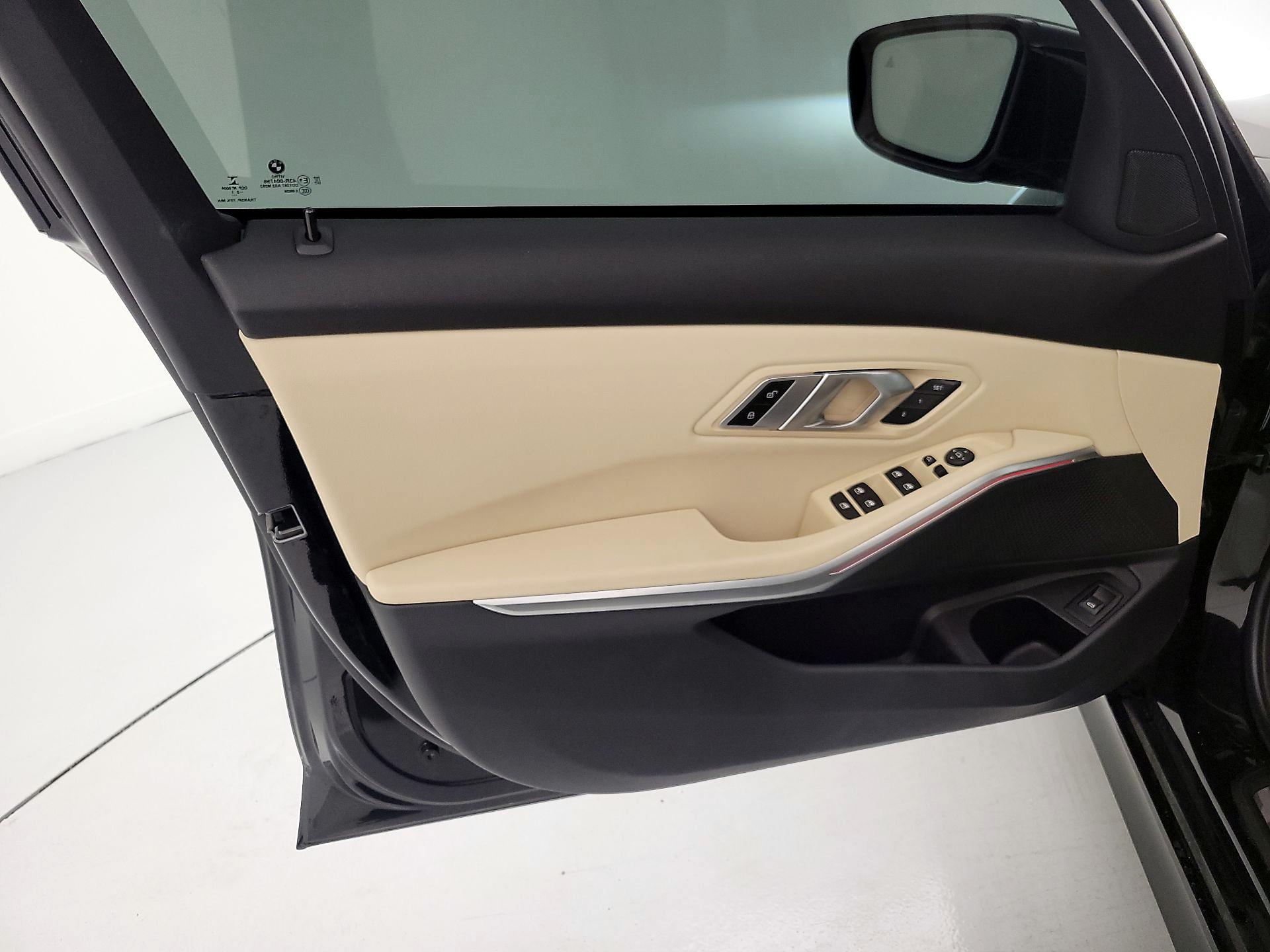 Thumbnail: 2021 BMW 3 Series - 12