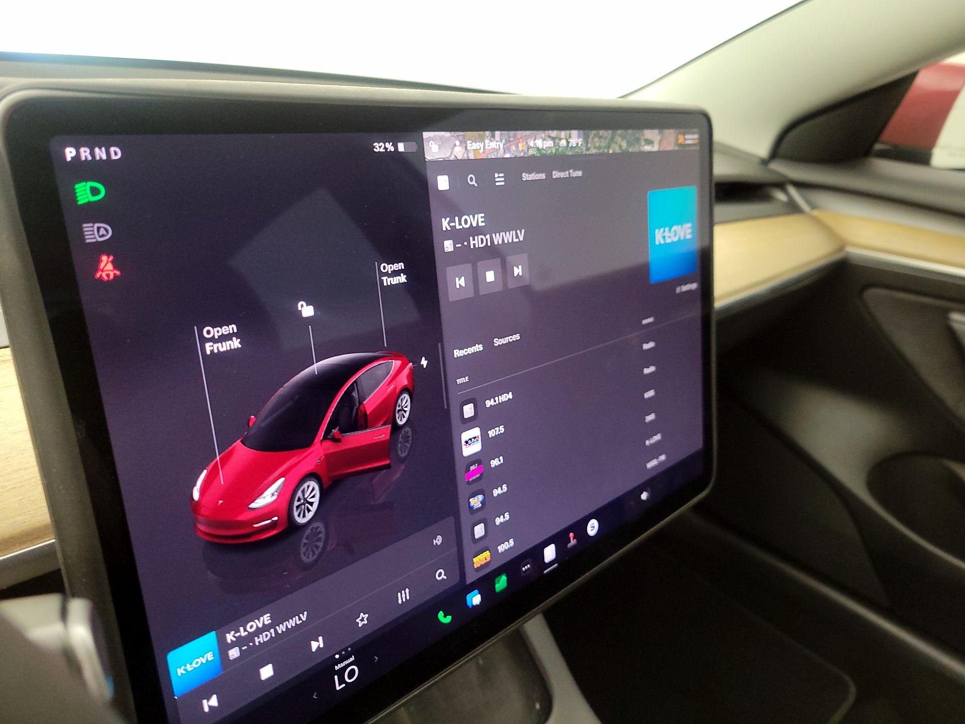 Thumbnail: 2022 Tesla Model 3 - 15