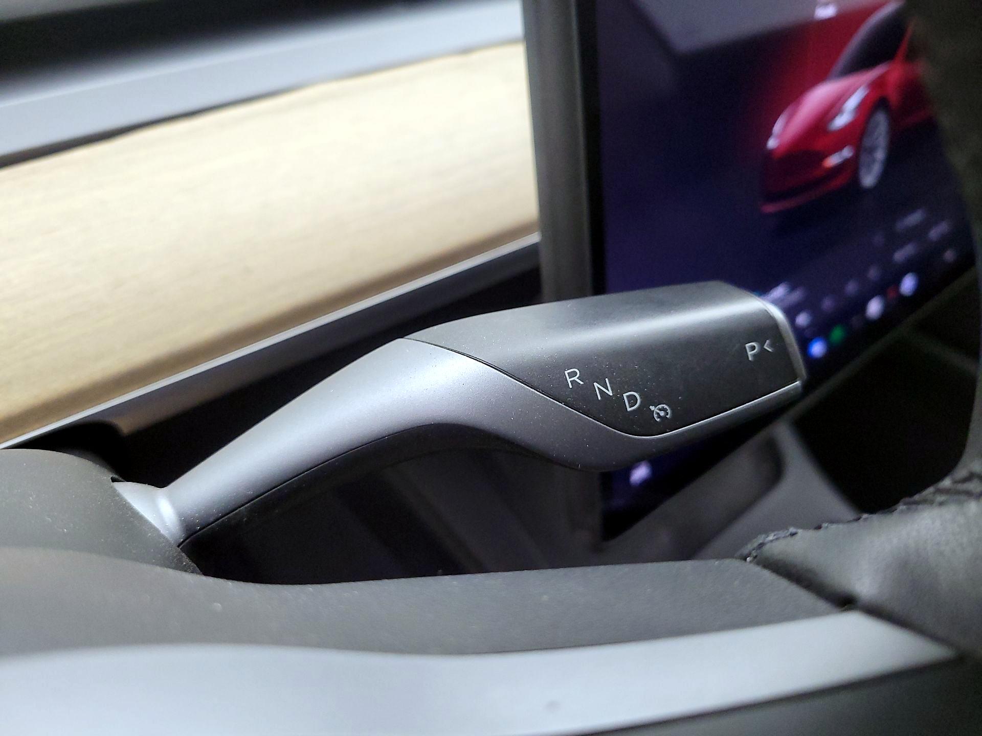 Thumbnail: 2022 Tesla Model 3 - 17