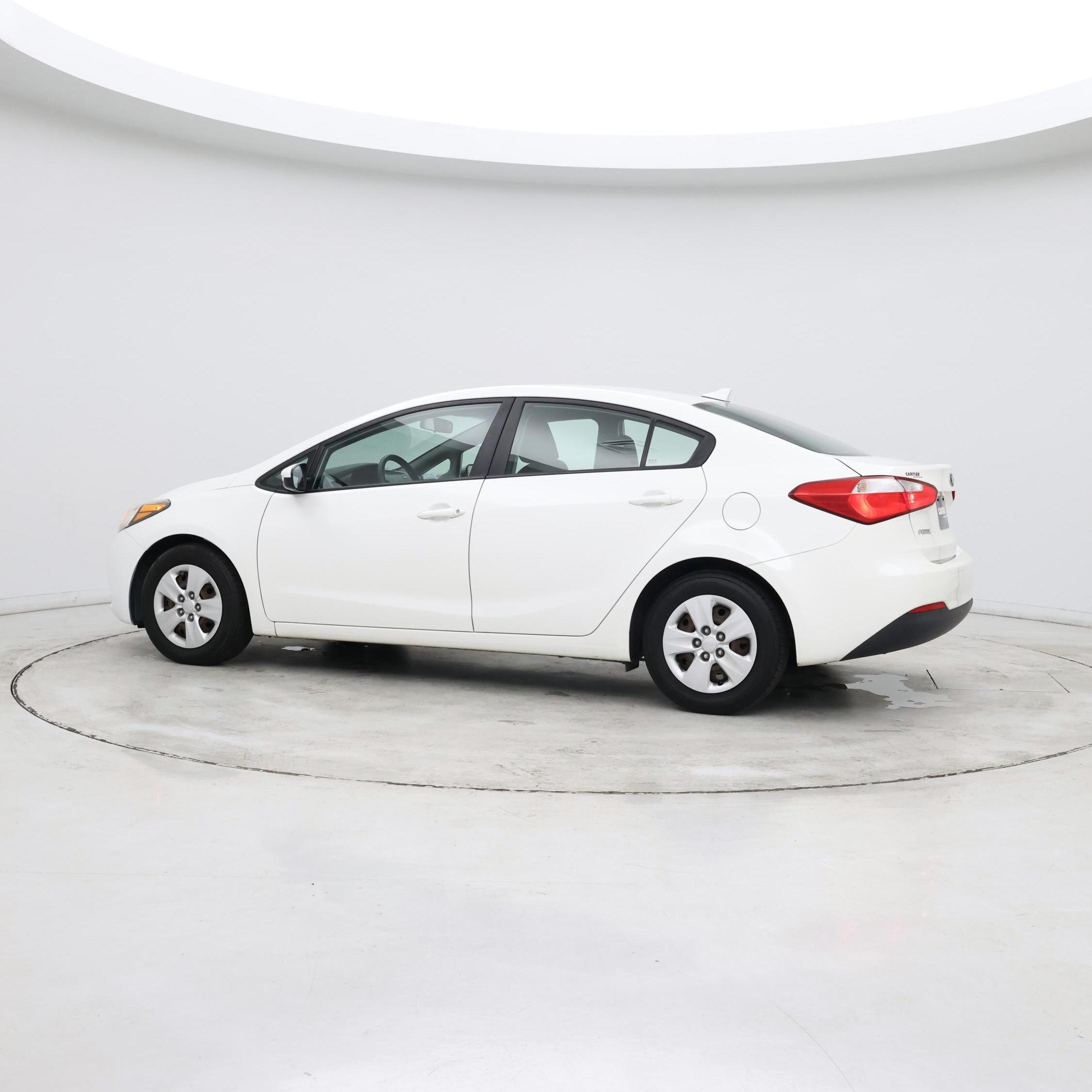 Thumbnail: 2016 Kia Forte - 3