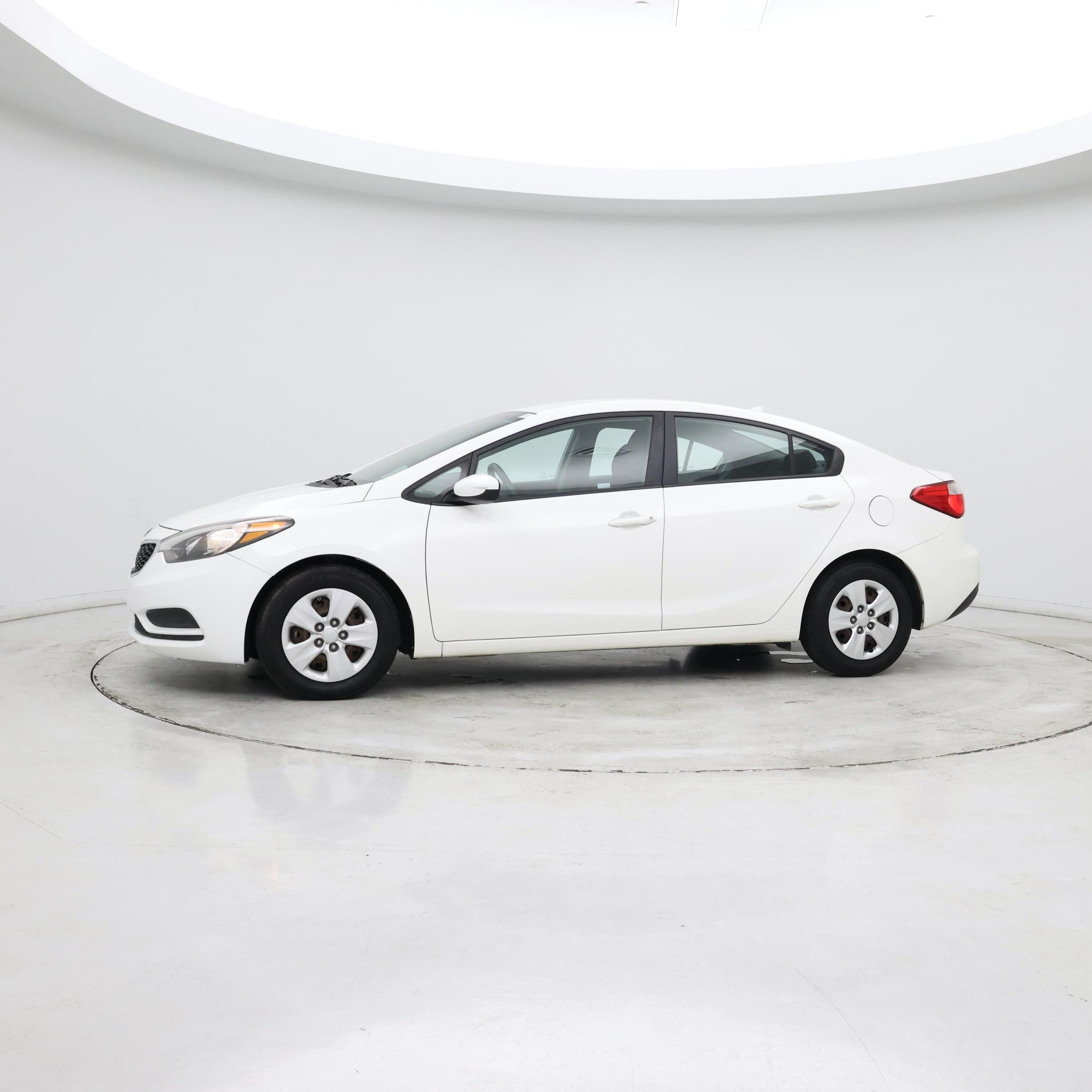 Thumbnail: 2016 Kia Forte - 4