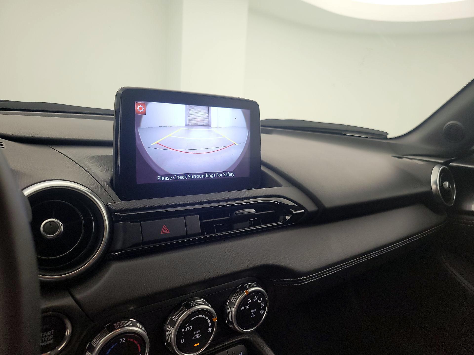 Thumbnail: 2022 Mazda MX-5 Miata - 14
