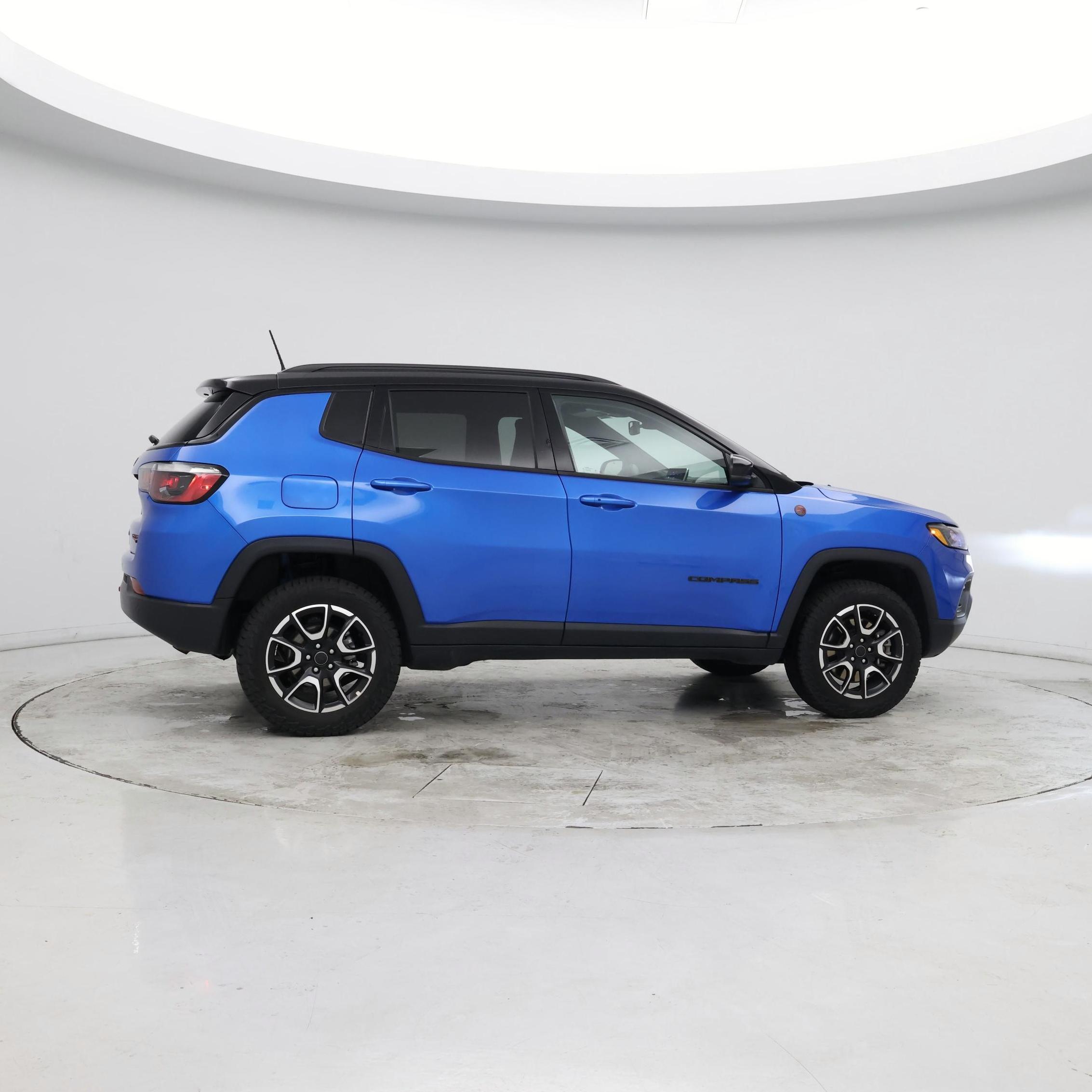 Thumbnail: 2025 Jeep Compass - 8