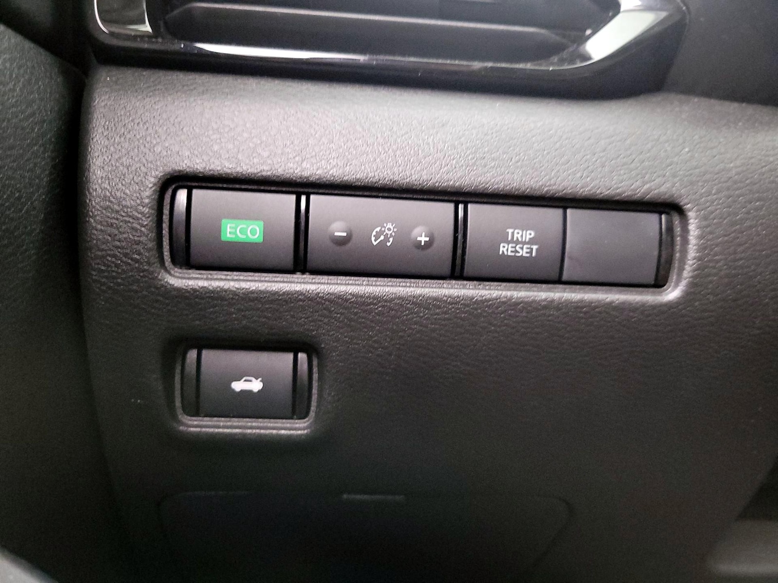 2025 Nissan Sentra SV - Photo 14