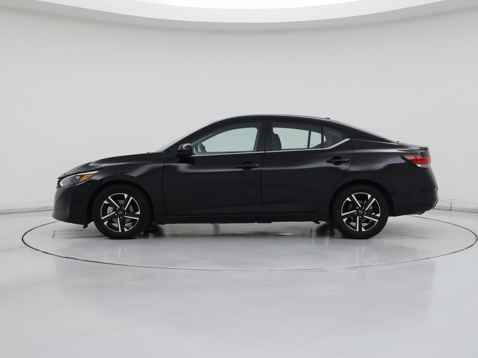 2025 Nissan Sentra SV - Photo 4