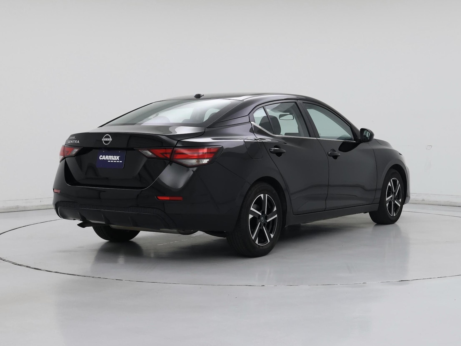 2025 Nissan Sentra SV - Photo 9