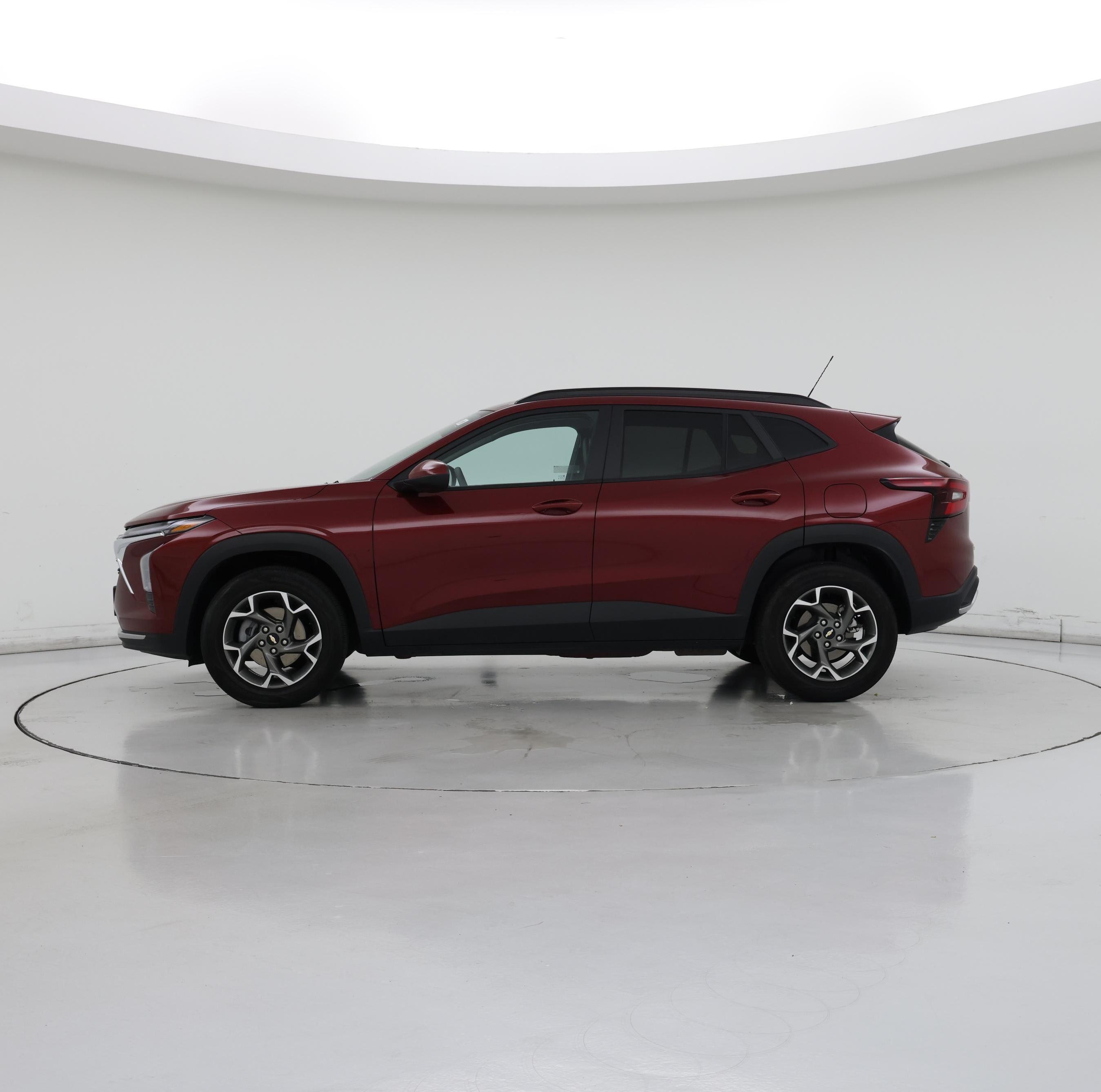 Thumbnail: 2025 Chevrolet Trax - 3