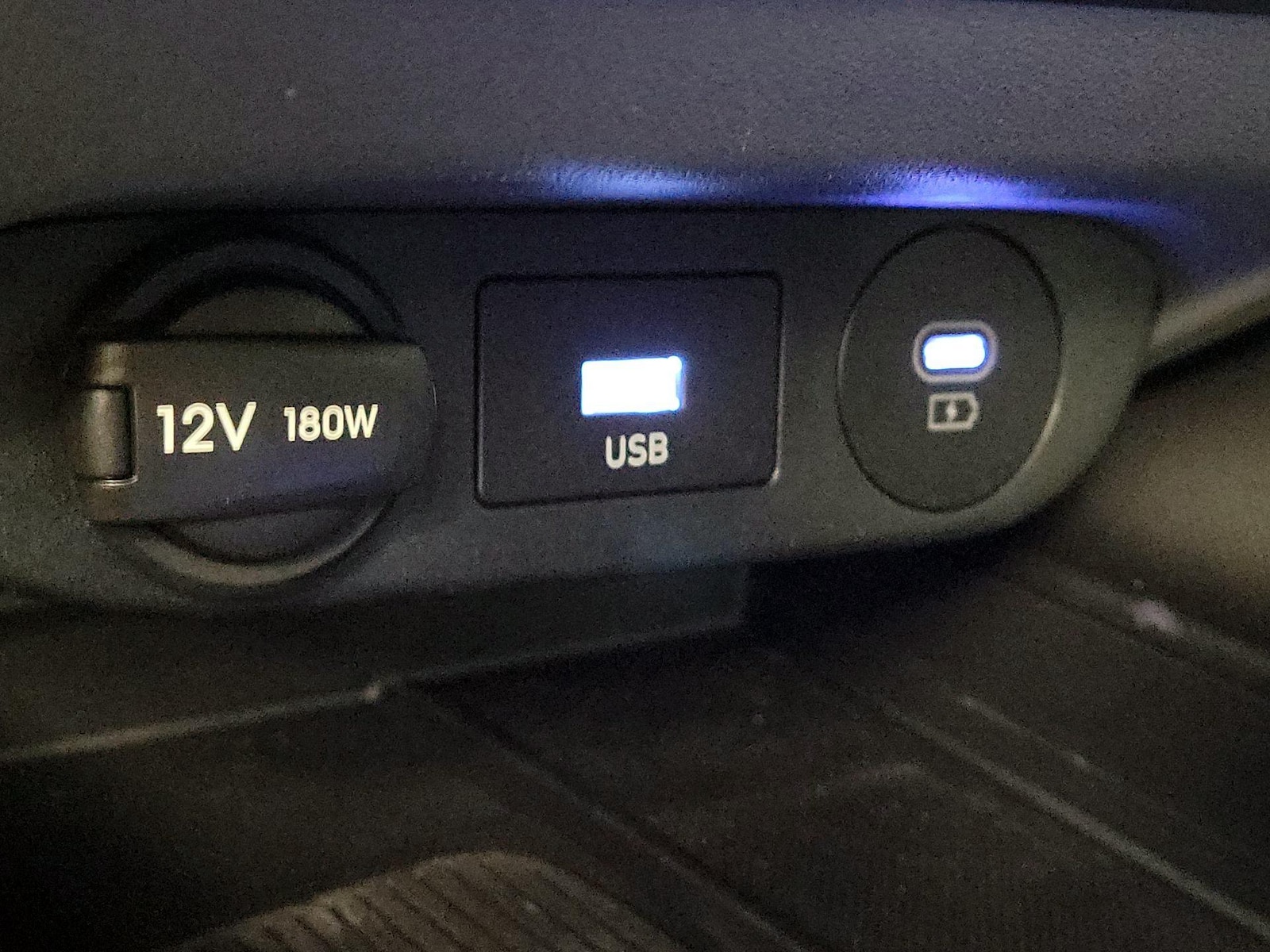 2025 Hyundai Elantra SEL - Photo 19