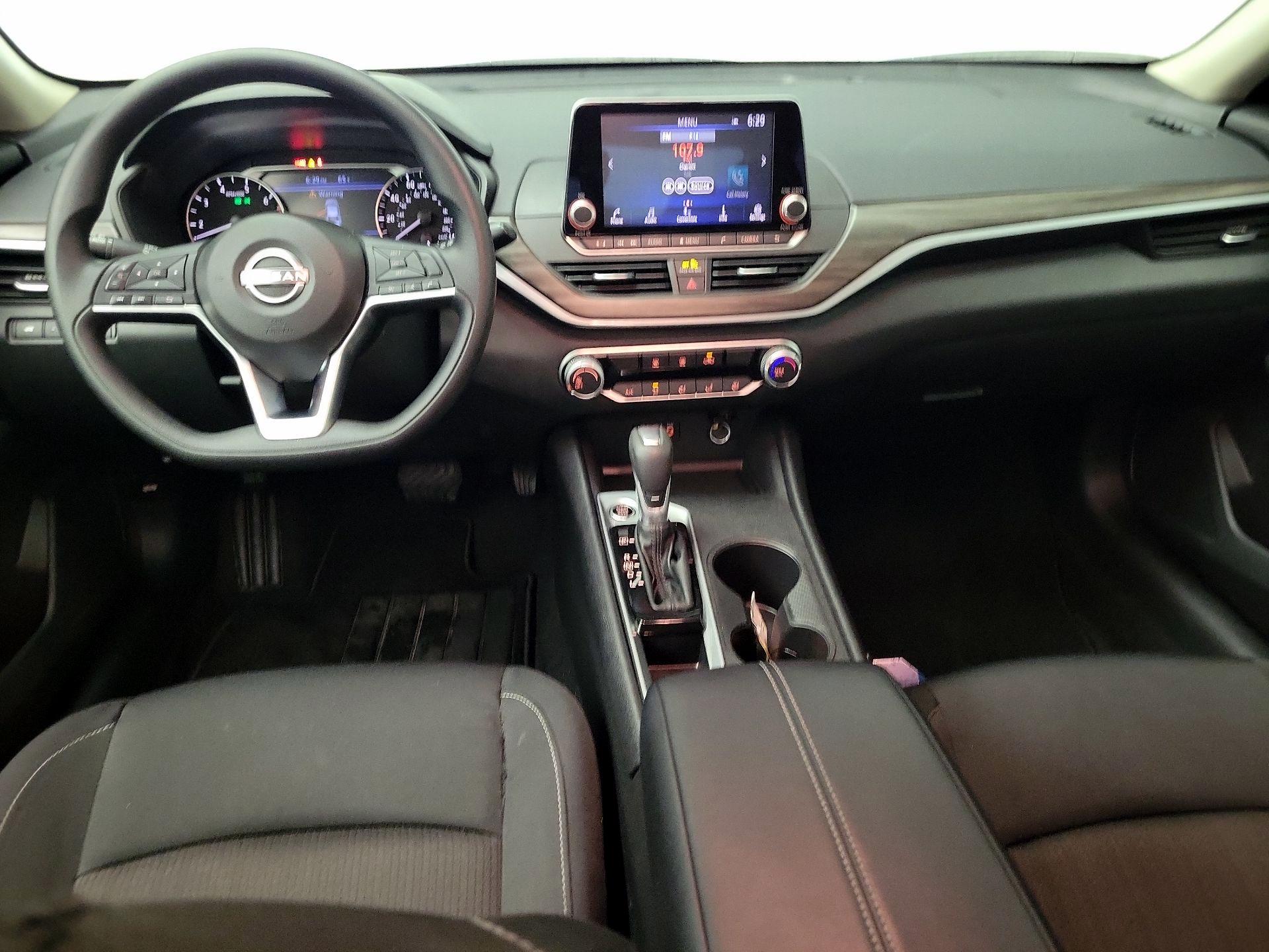 Thumbnail: 2025 Nissan Altima - 9