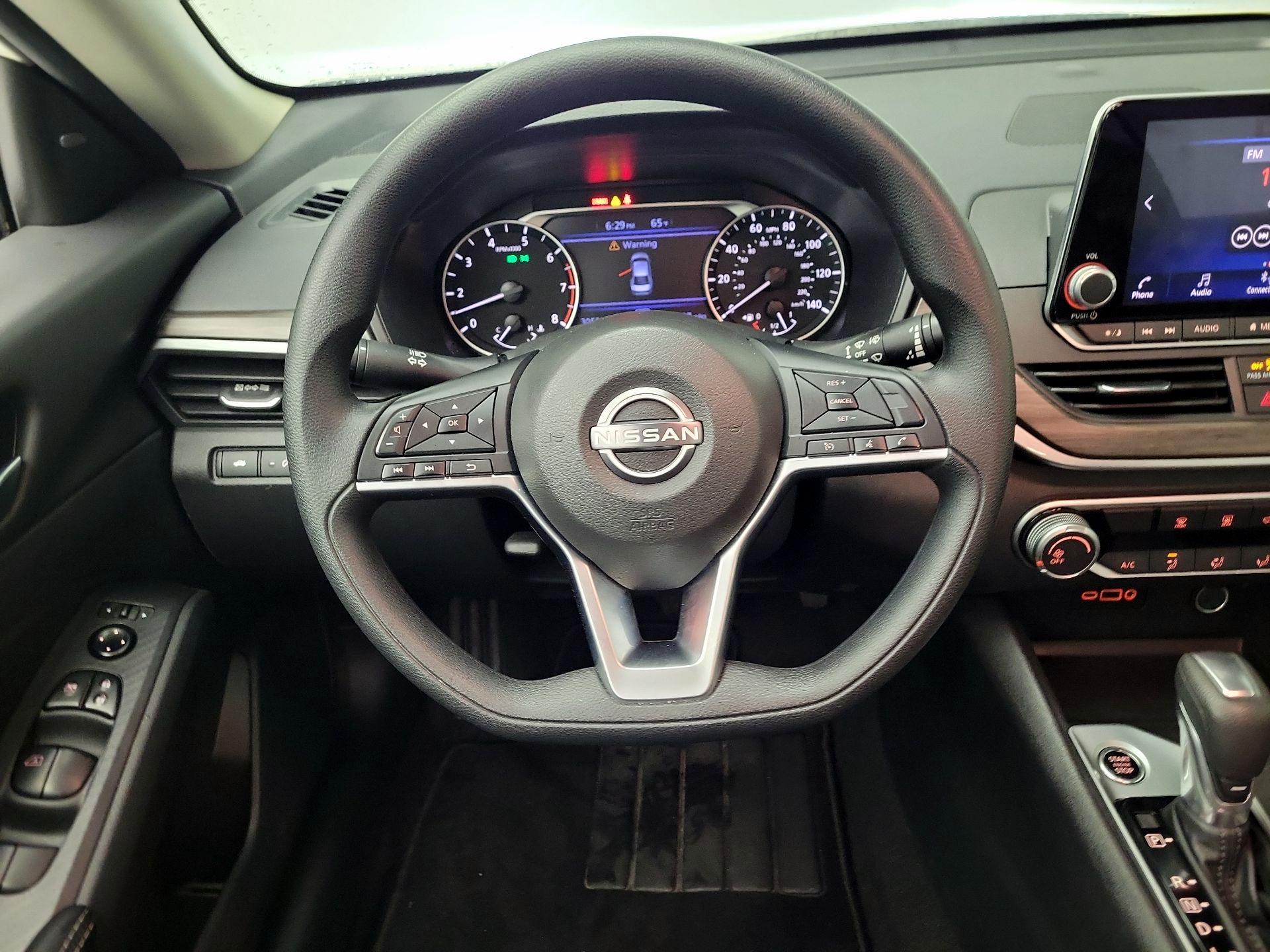 Thumbnail: 2025 Nissan Altima - 10