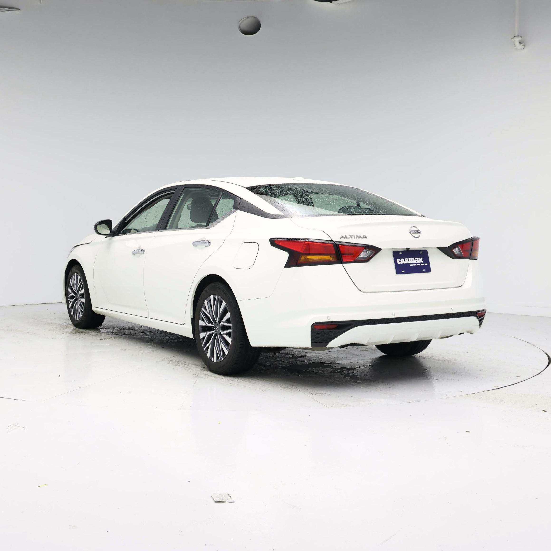 Thumbnail: 2025 Nissan Altima - 2