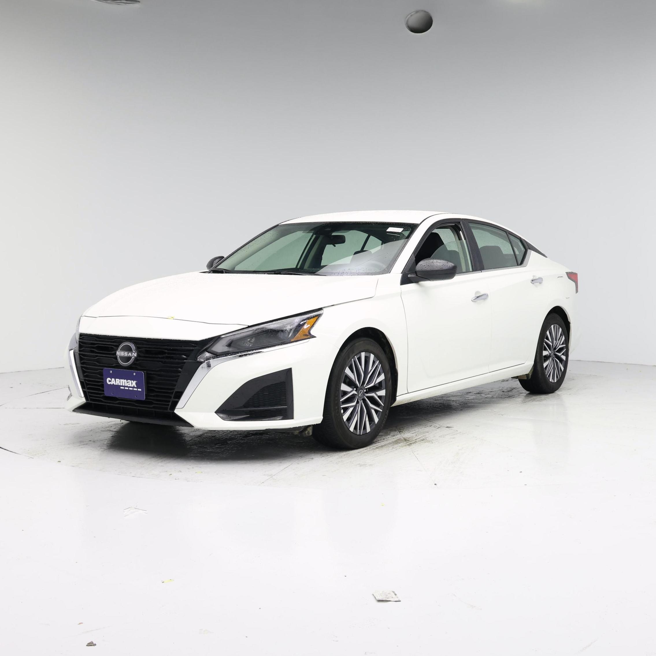 Thumbnail: 2025 Nissan Altima - 4